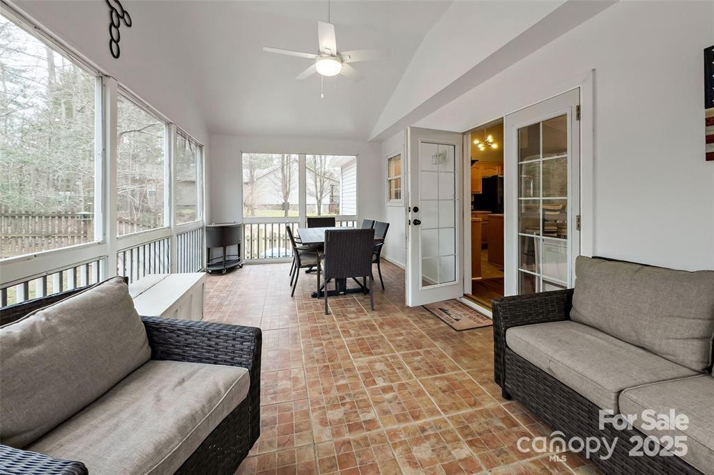 2691 Laurel Pointe Drive - Photo 19