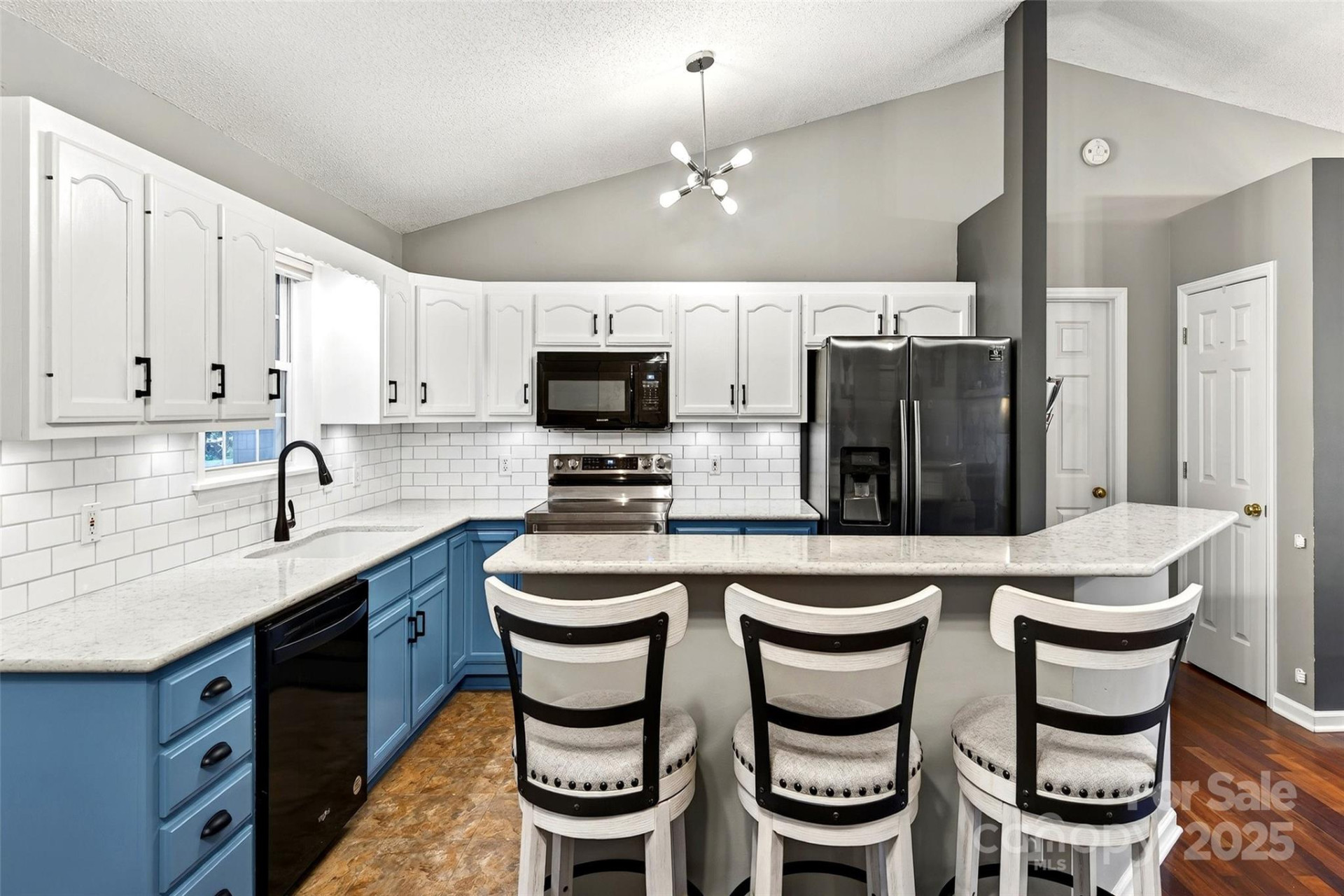 2691 Laurel Pointe Drive - Photo 8