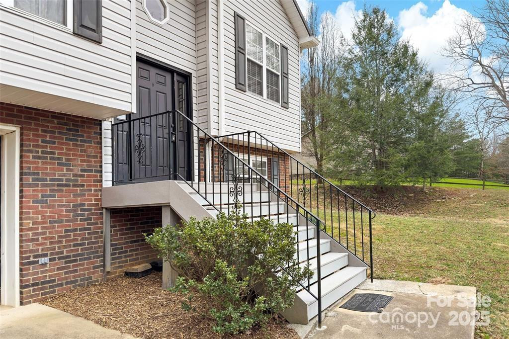 2691 Laurel Pointe Drive - Photo 10