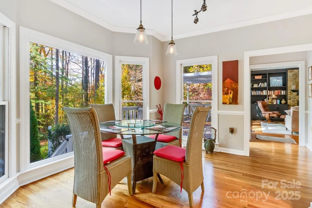 107 SUNNINGDALE Drive - Photo 14