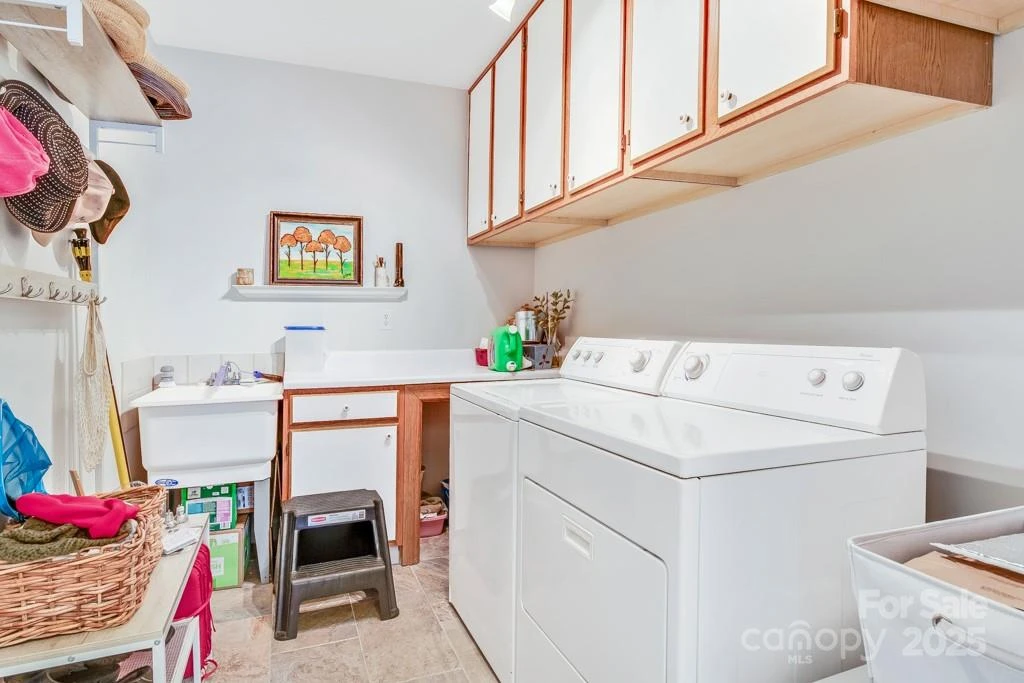 107 SUNNINGDALE Drive - Photo 16