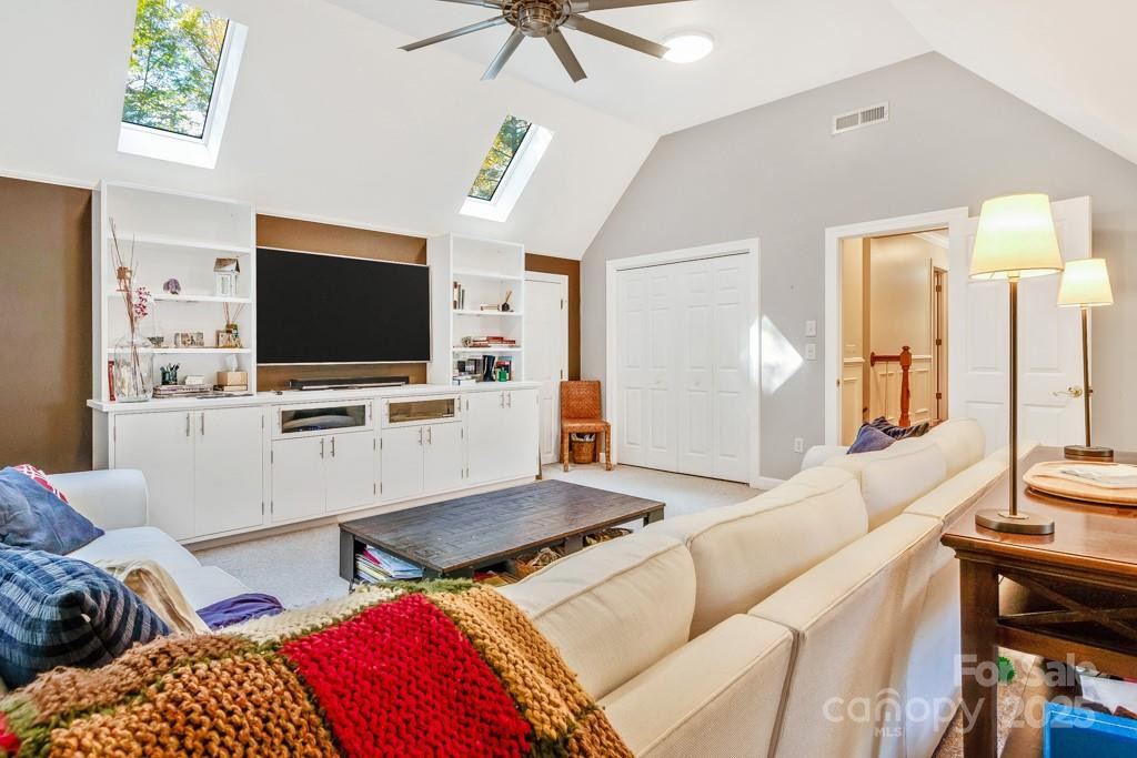 107 SUNNINGDALE Drive - Photo 30