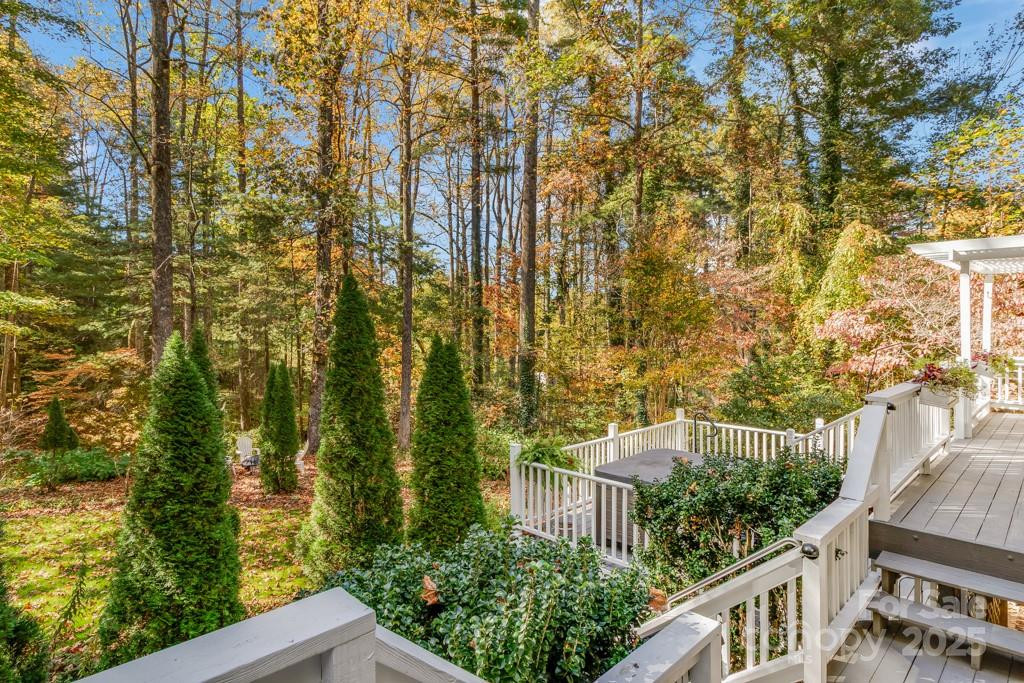 107 SUNNINGDALE Drive - Photo 33