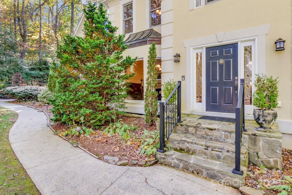 107 SUNNINGDALE Drive - Photo 37