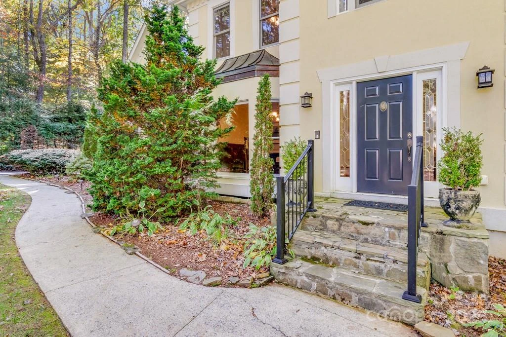 107 SUNNINGDALE Drive - Photo 37