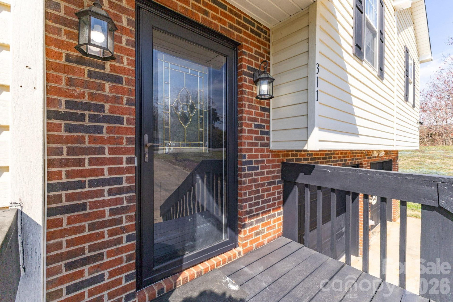 311 Meadow Drive - Photo 2