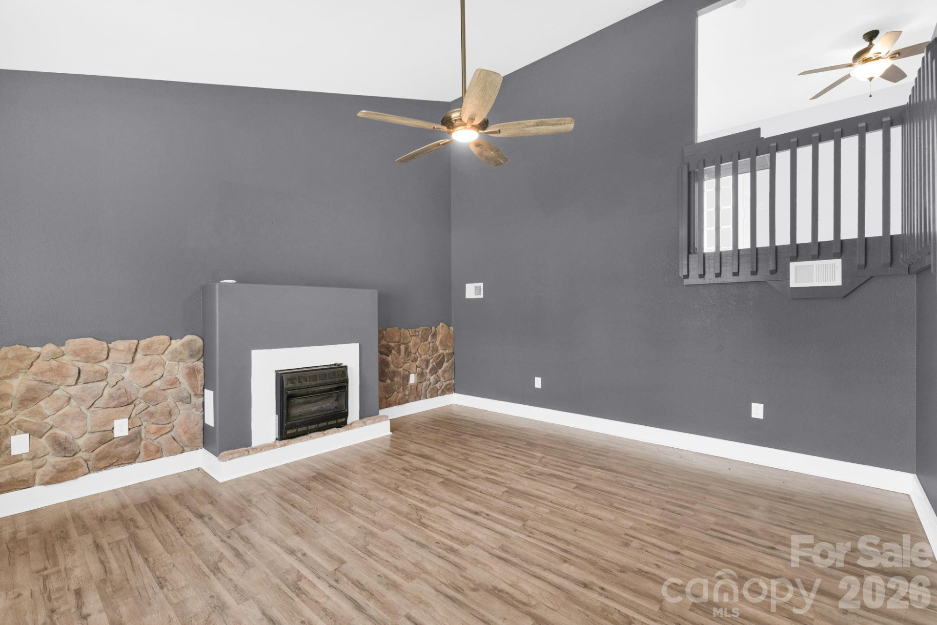 311 Meadow Drive - Photo 4