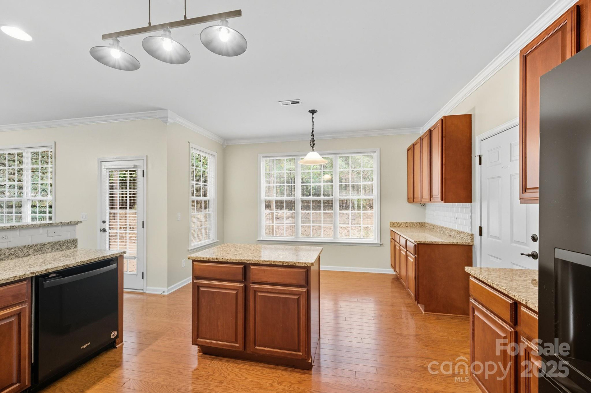 8 River Mead Court - Photo 16