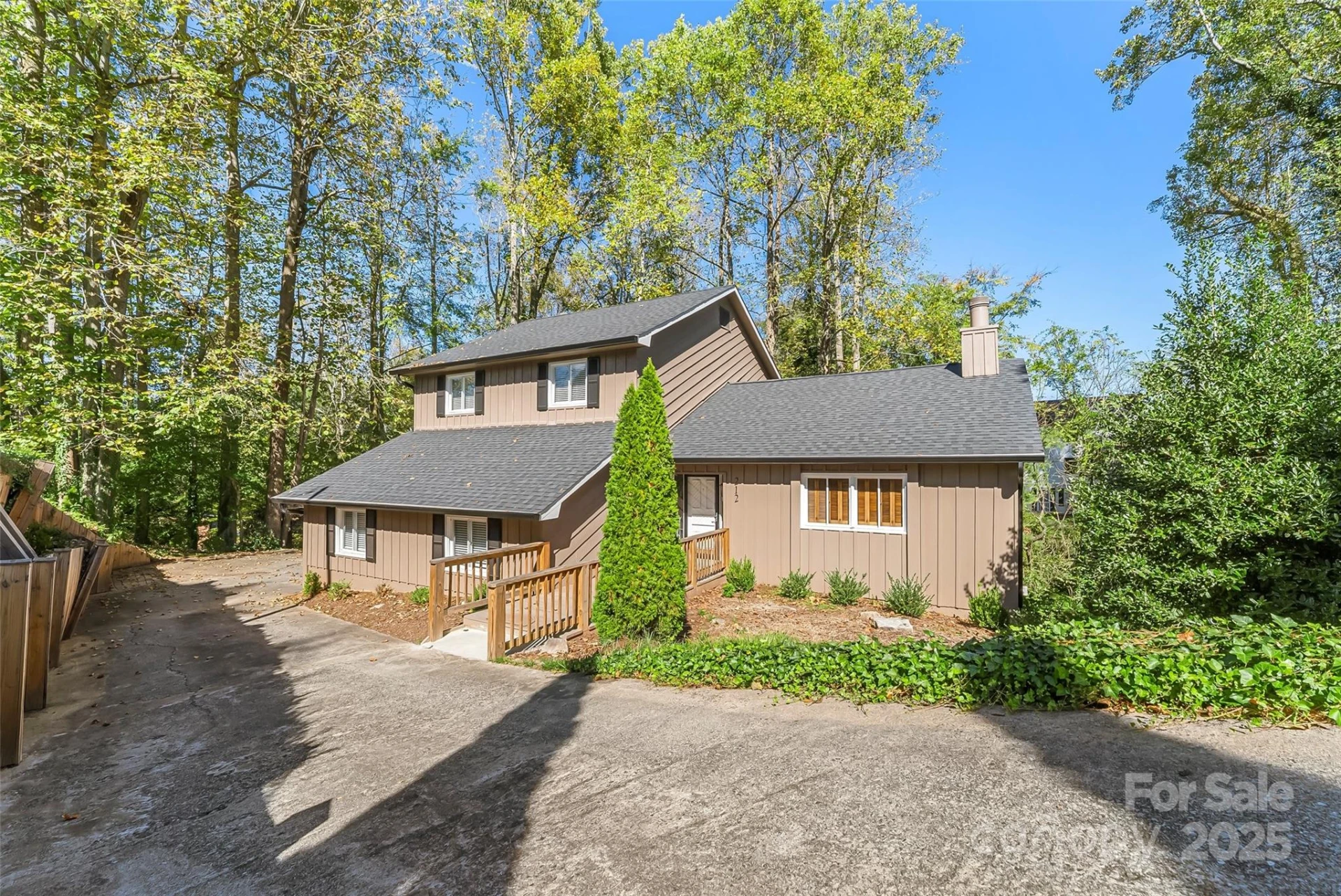 212 Riverside Drive
