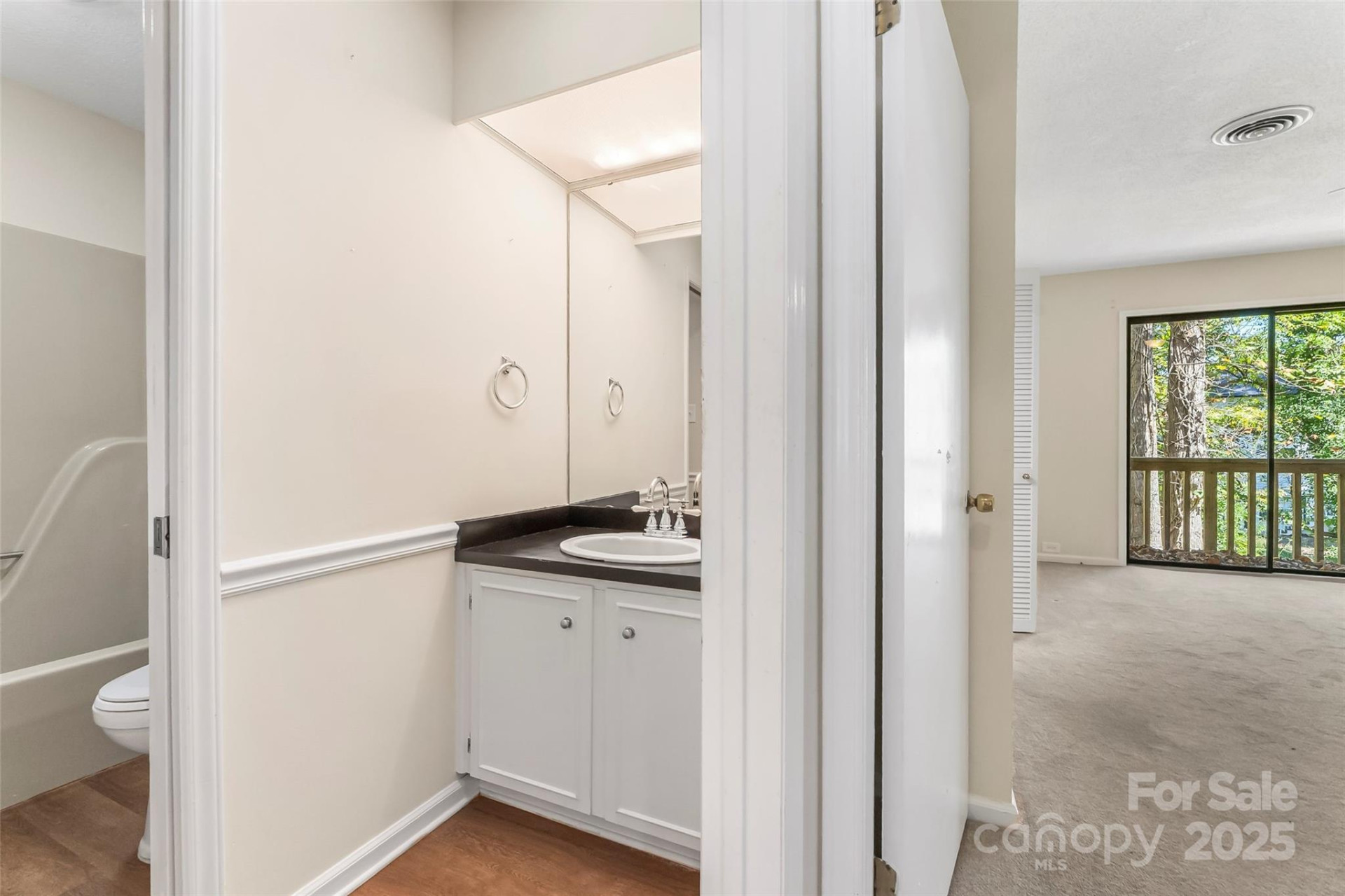 212 Riverside Drive - Photo 21