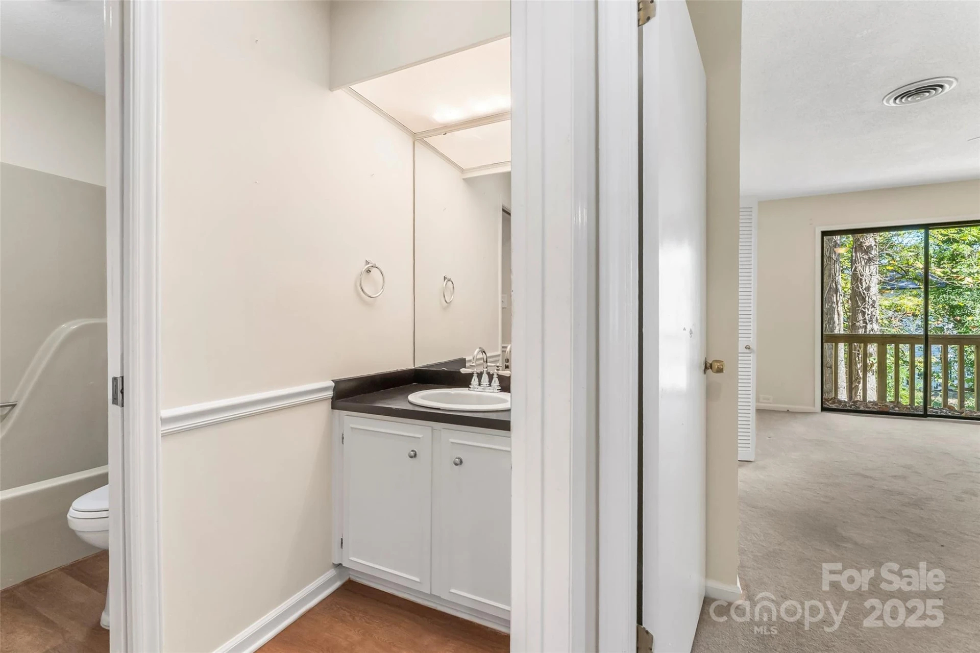 212 Riverside Drive - Photo 21