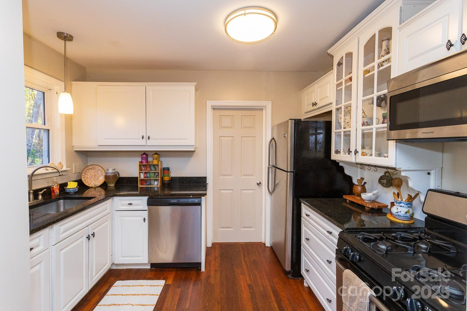 87 Pershing Road - Photo 11