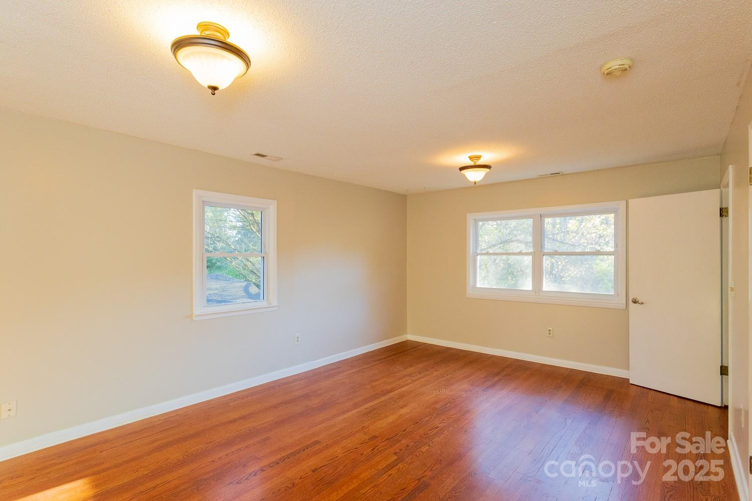 87 Pershing Road - Photo 16