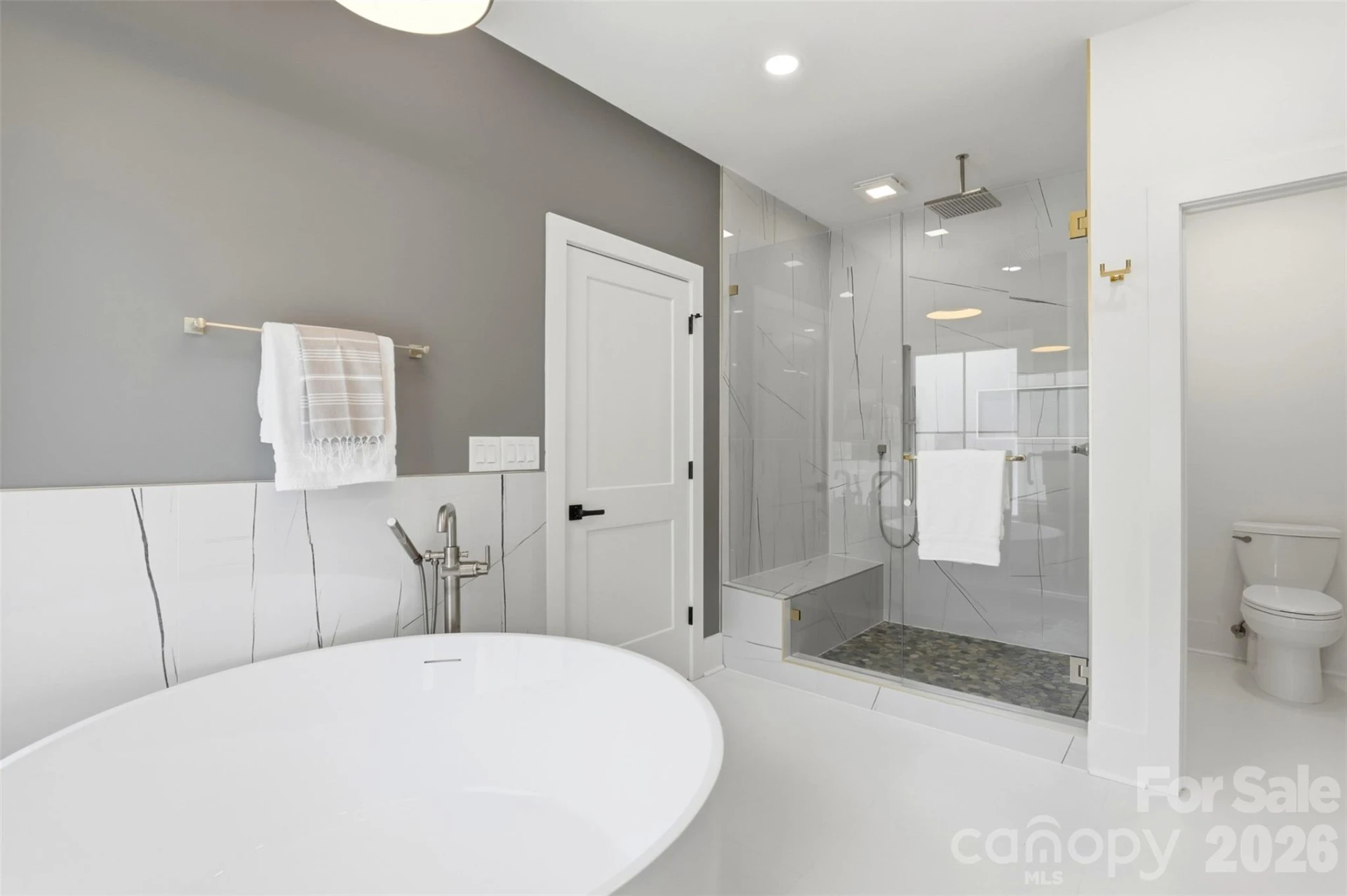 2649 Laburnum Avenue - Photo 28