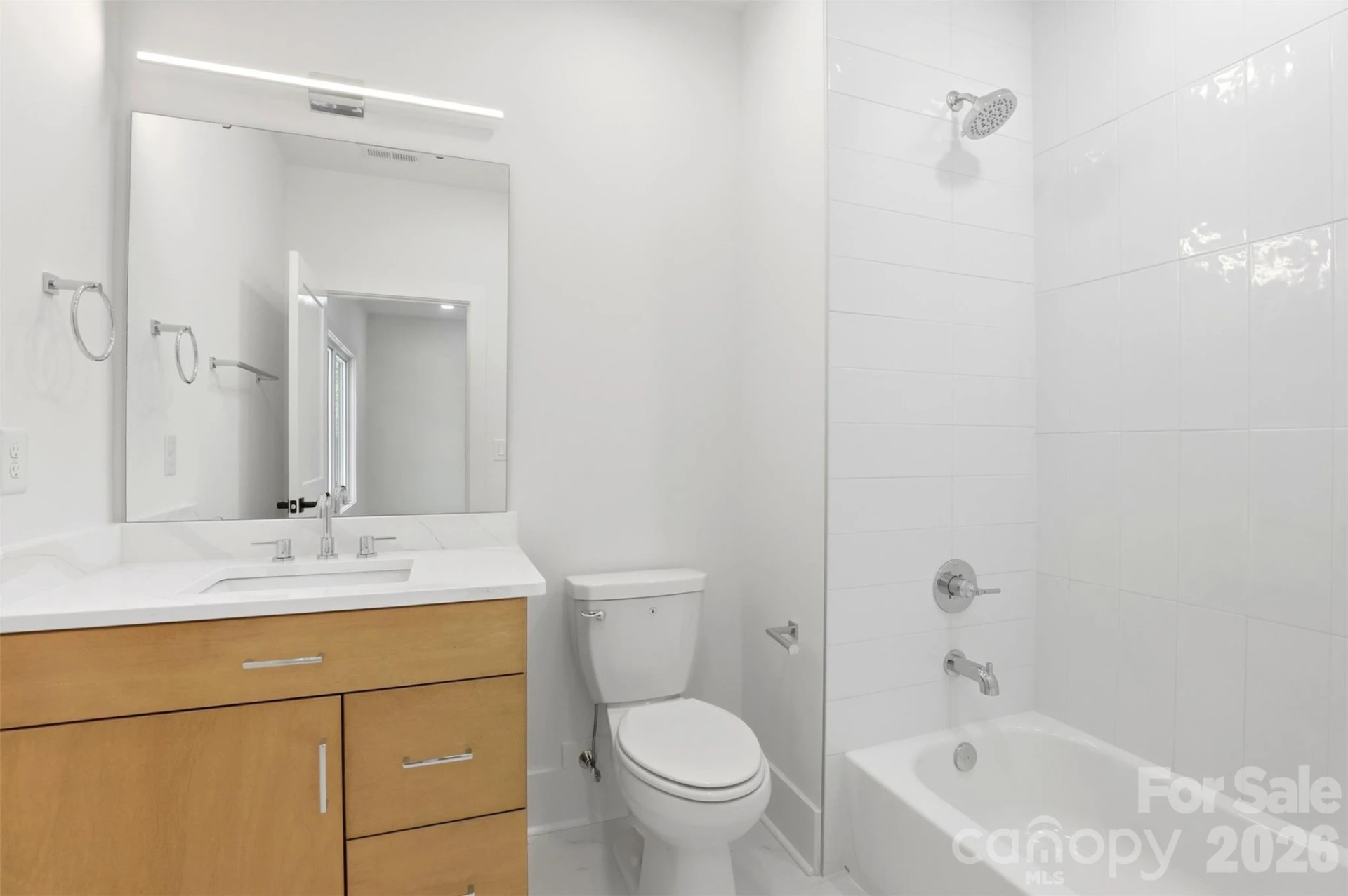 2649 Laburnum Avenue - Photo 33