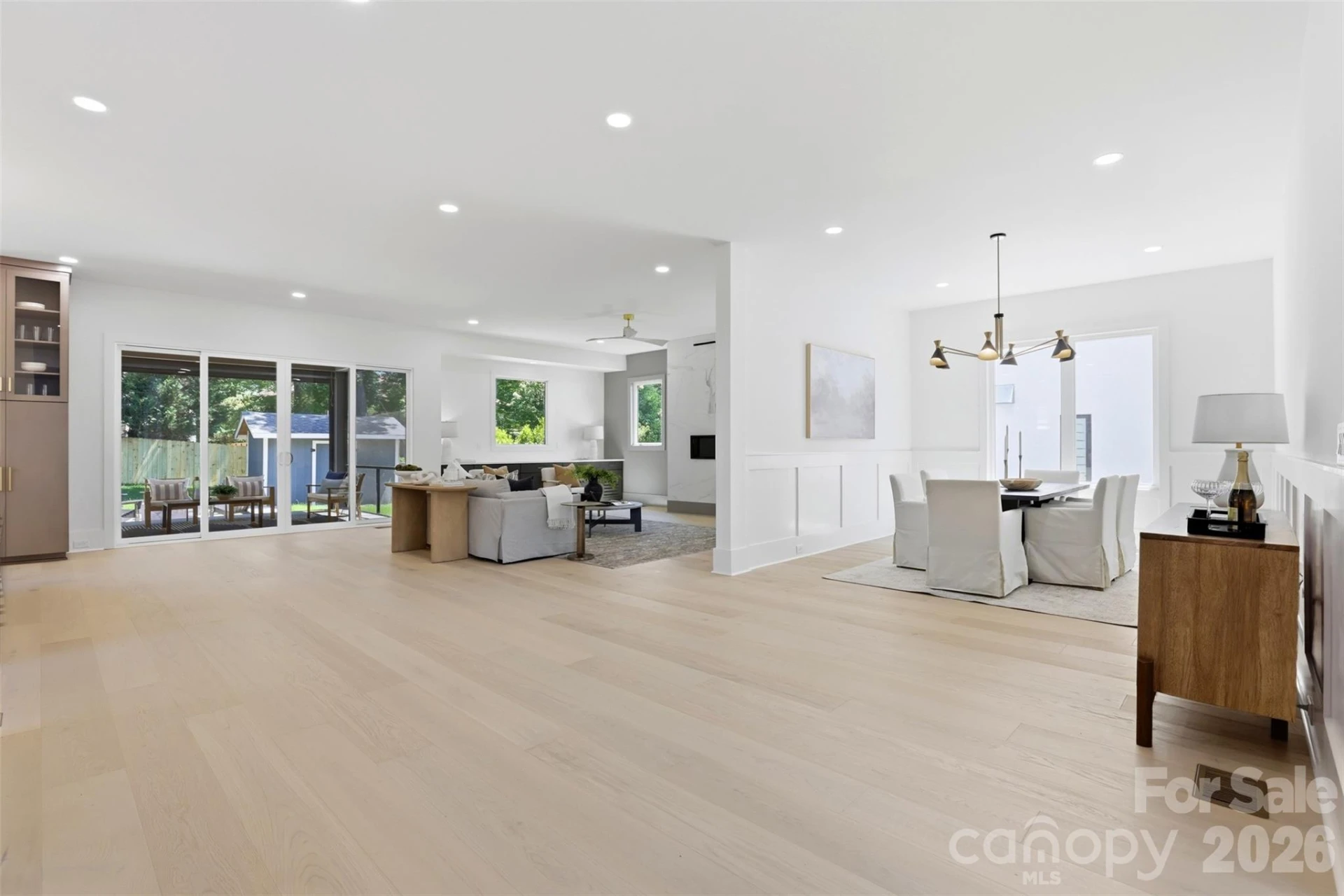 2649 Laburnum Avenue - Photo 8