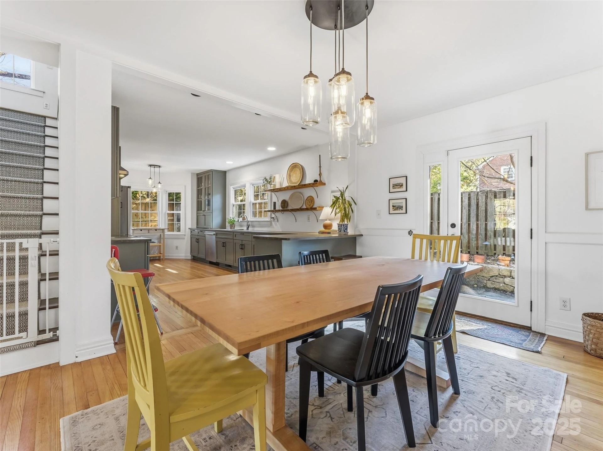 140 Lakeview Avenue - Photo 12