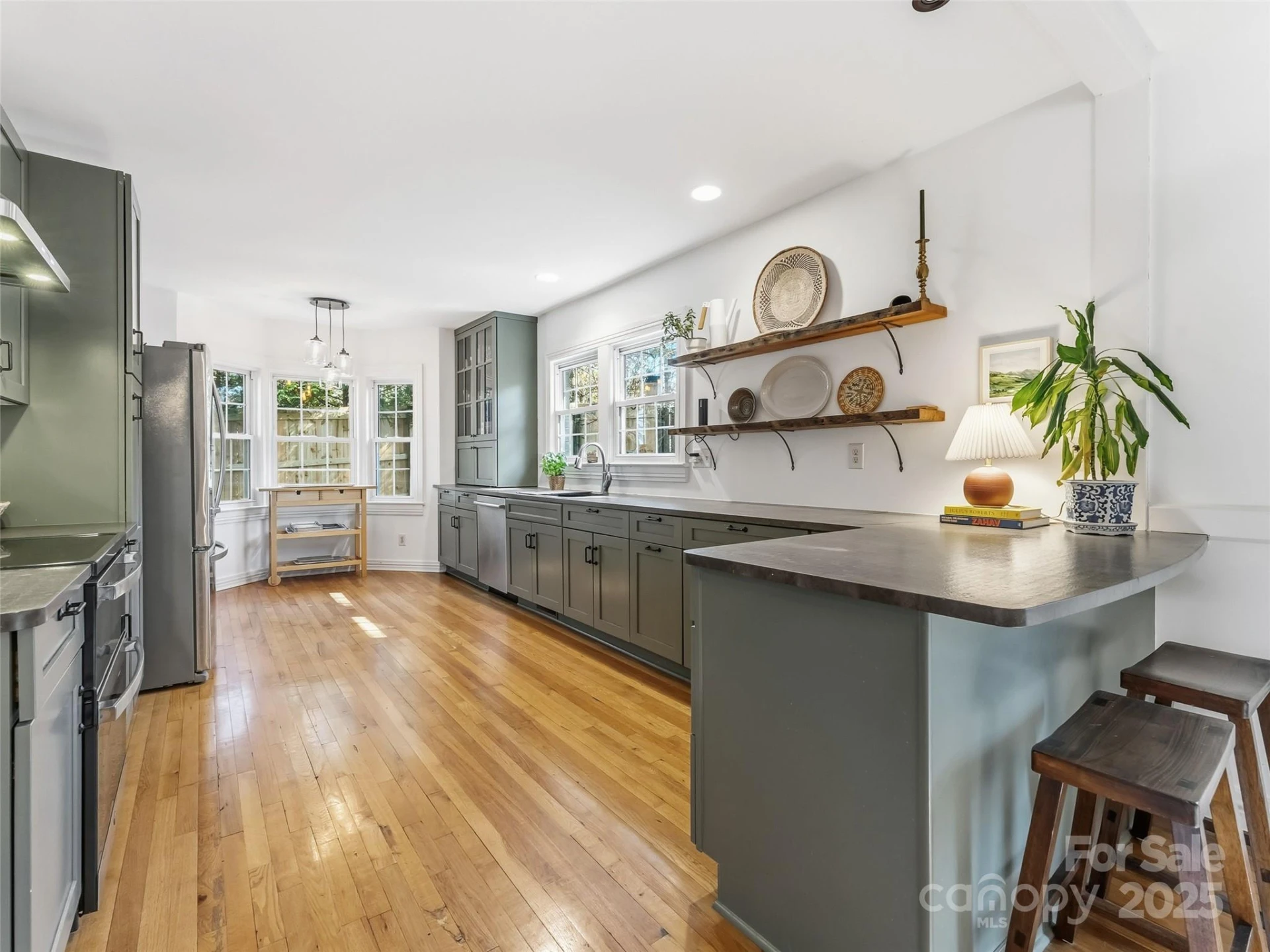 140 Lakeview Avenue - Photo 13