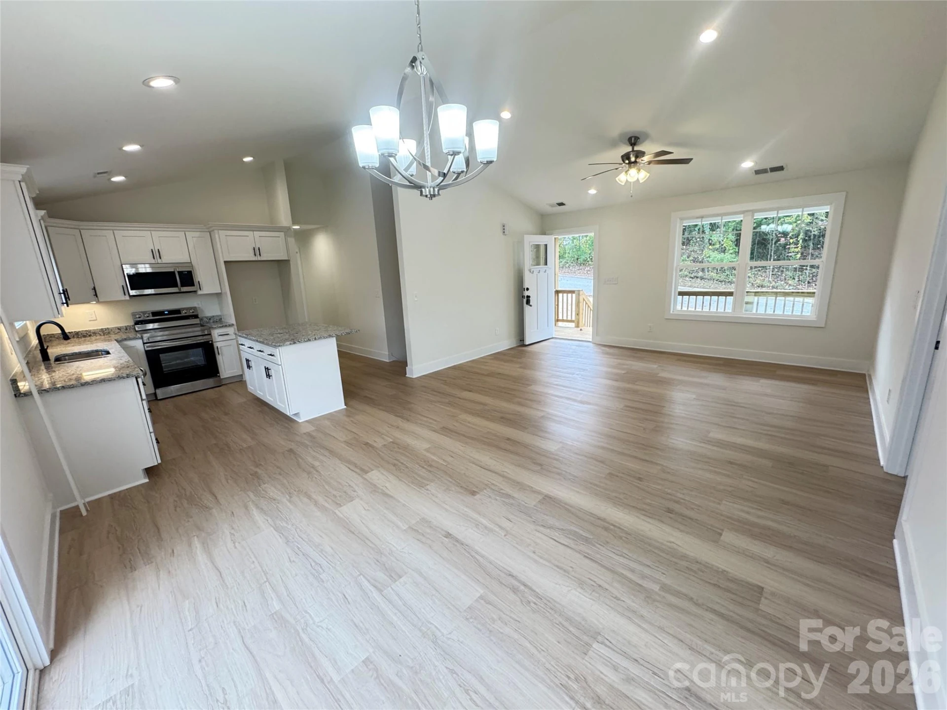 1205 Summerhill Street - Photo 6
