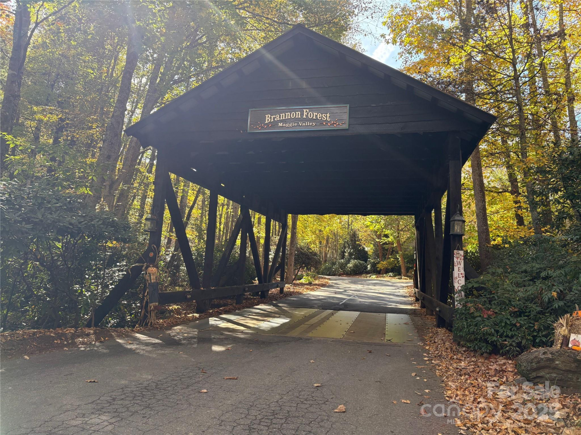 28 Cadillac Pointe - Photo 21