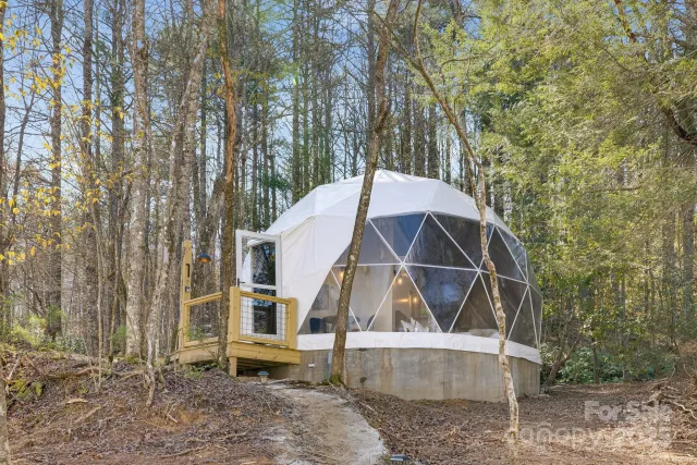 186 Meece Road, Rosman, NC, 28772