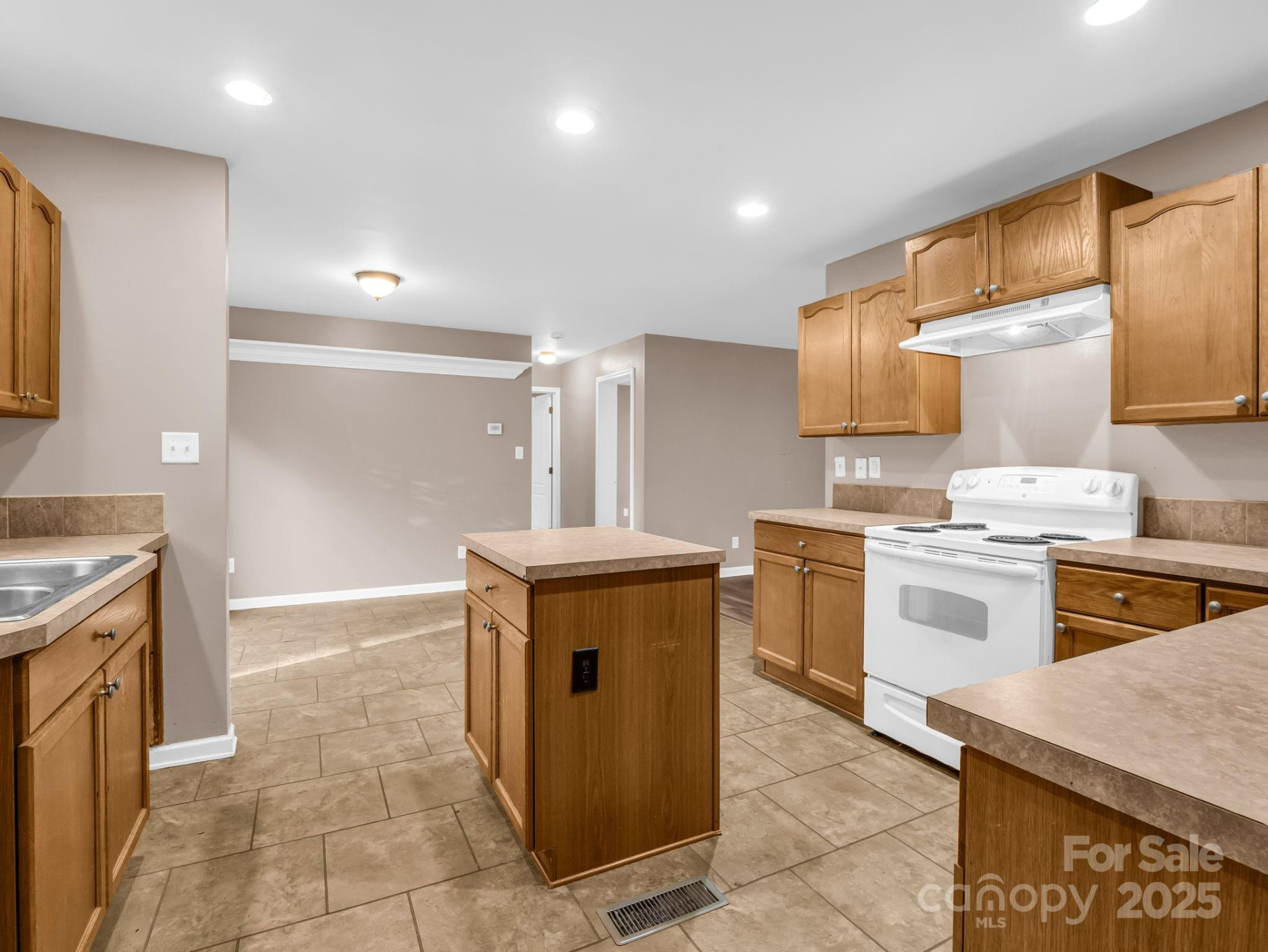 663 Landrum Road - Photo 11