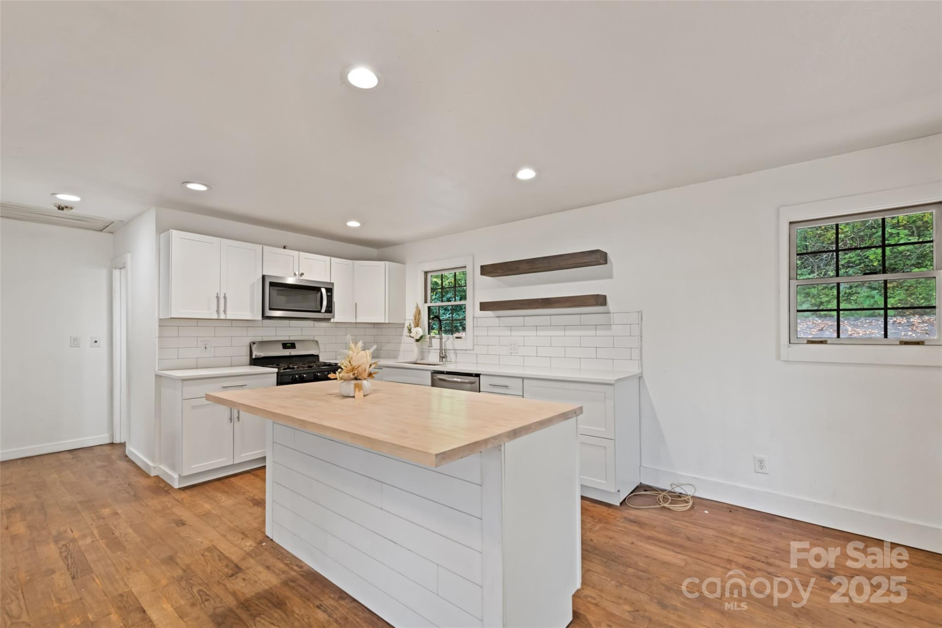 940 Haynes Cove - Photo 19