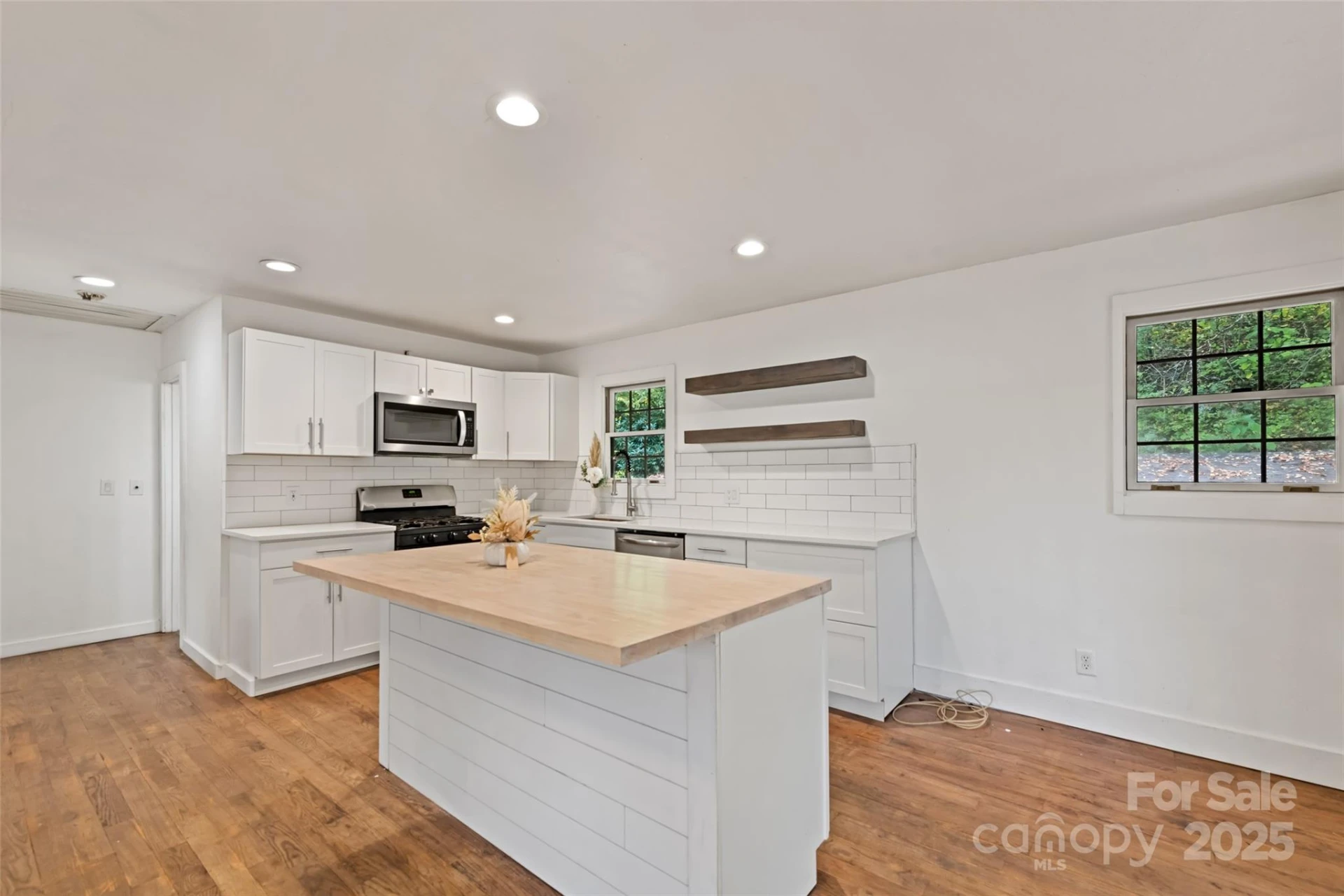 940 Haynes Cove - Photo 19