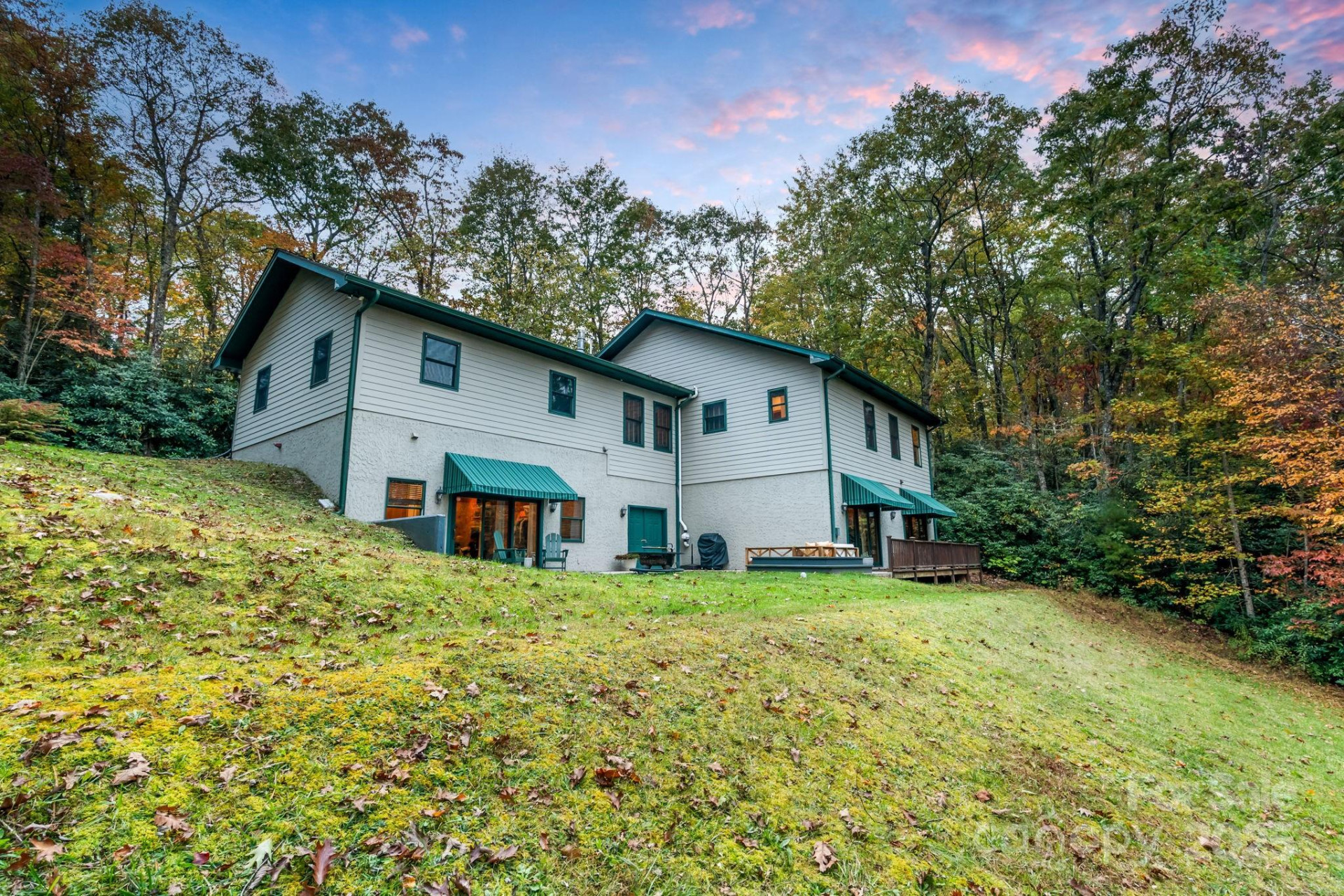 7255 Laurel Hill Drive - Photo 4