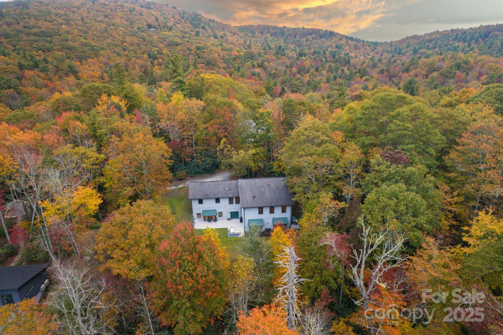 7255 Laurel Hill Drive - Photo 5