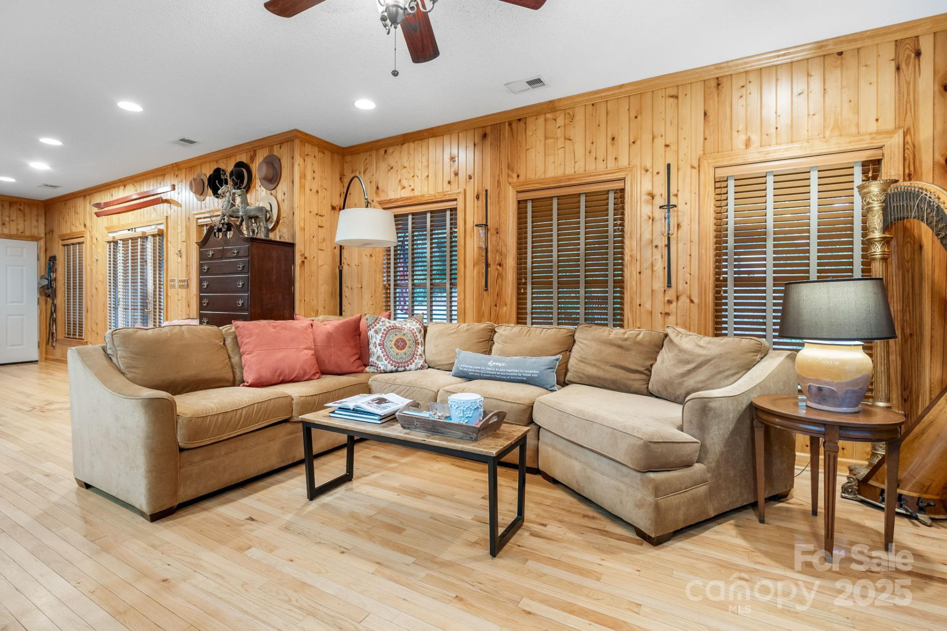 7255 Laurel Hill Drive - Photo 6