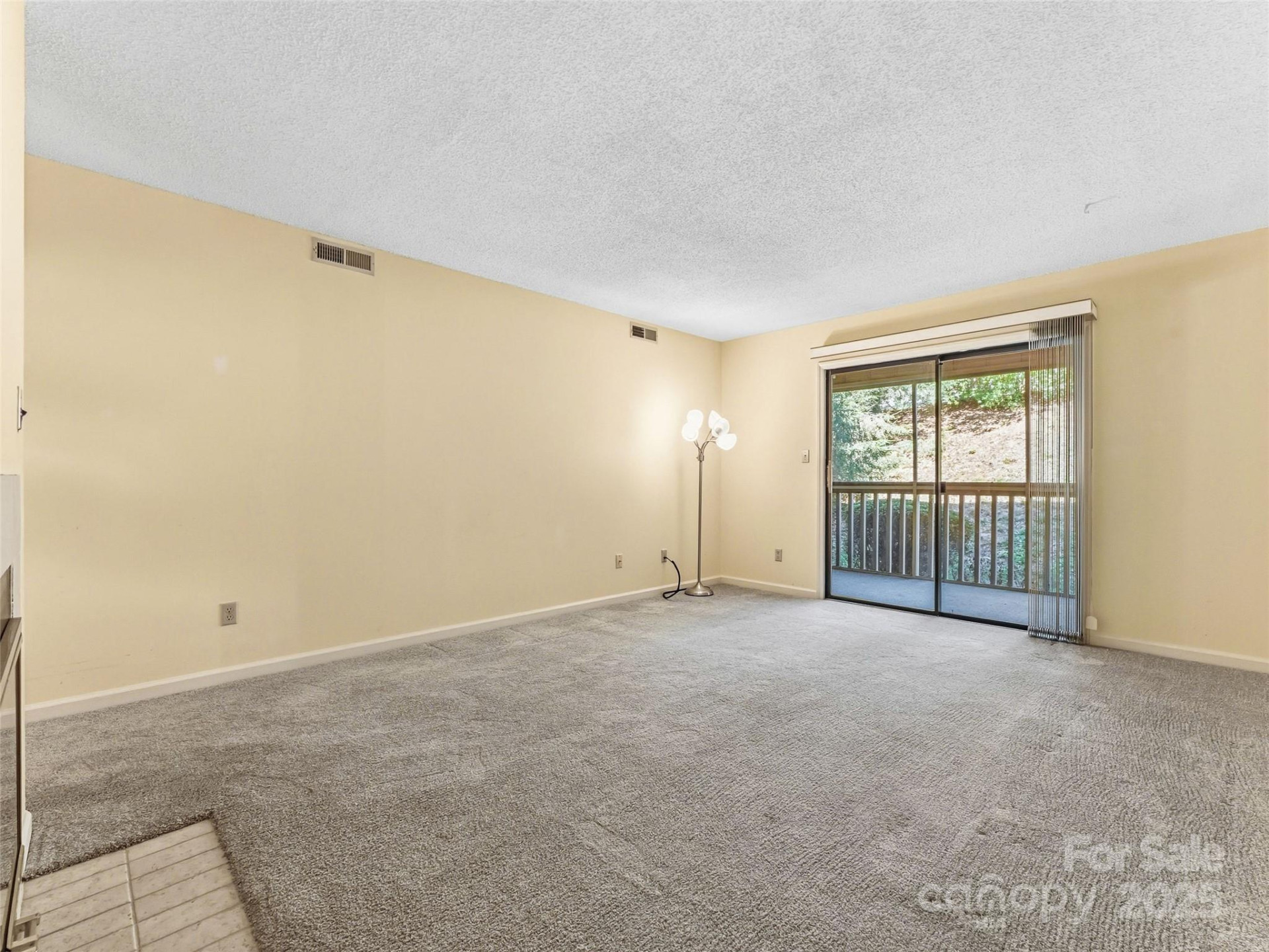 1203 Abbey Circle - Photo 13