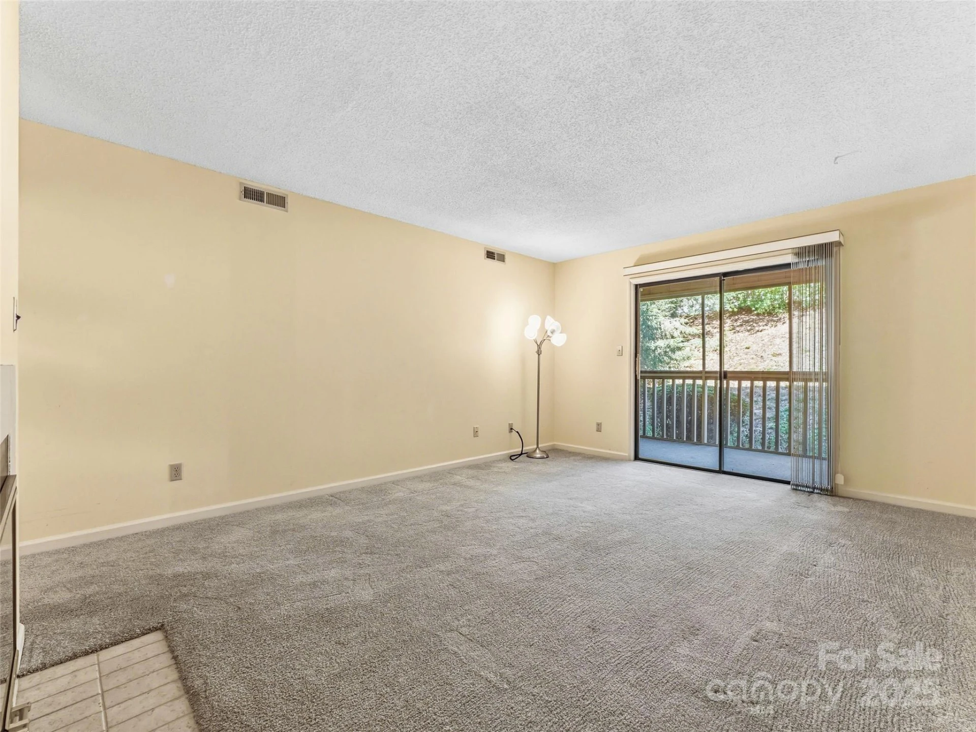 1203 Abbey Circle - Photo 13