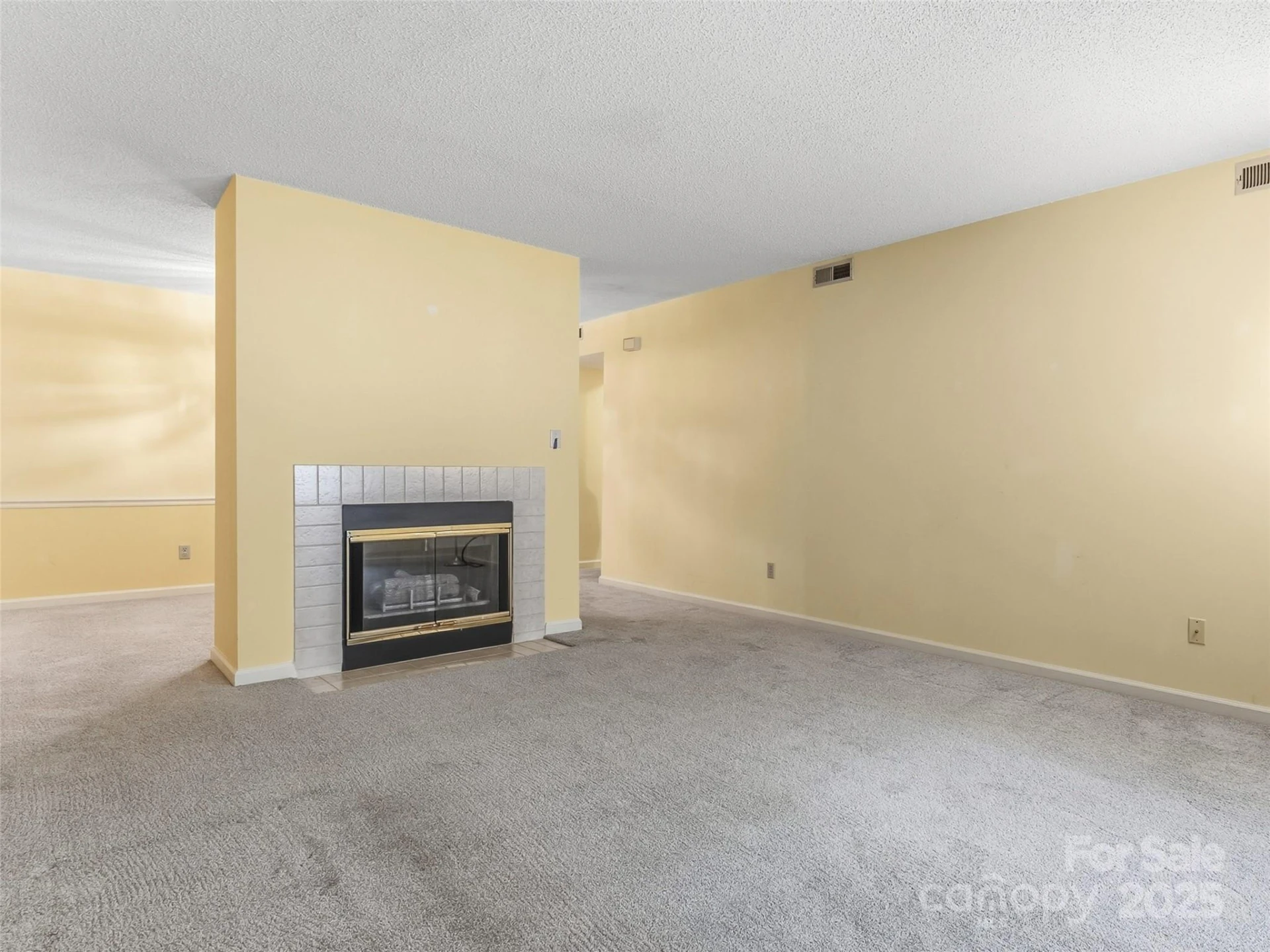 1203 Abbey Circle - Photo 14