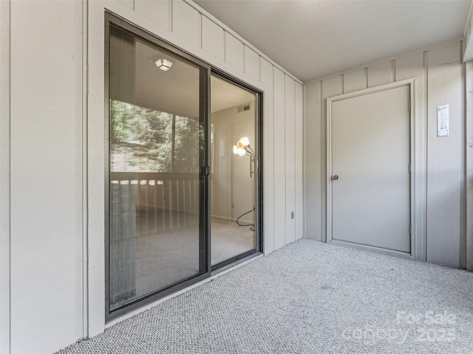 1203 Abbey Circle - Photo 17