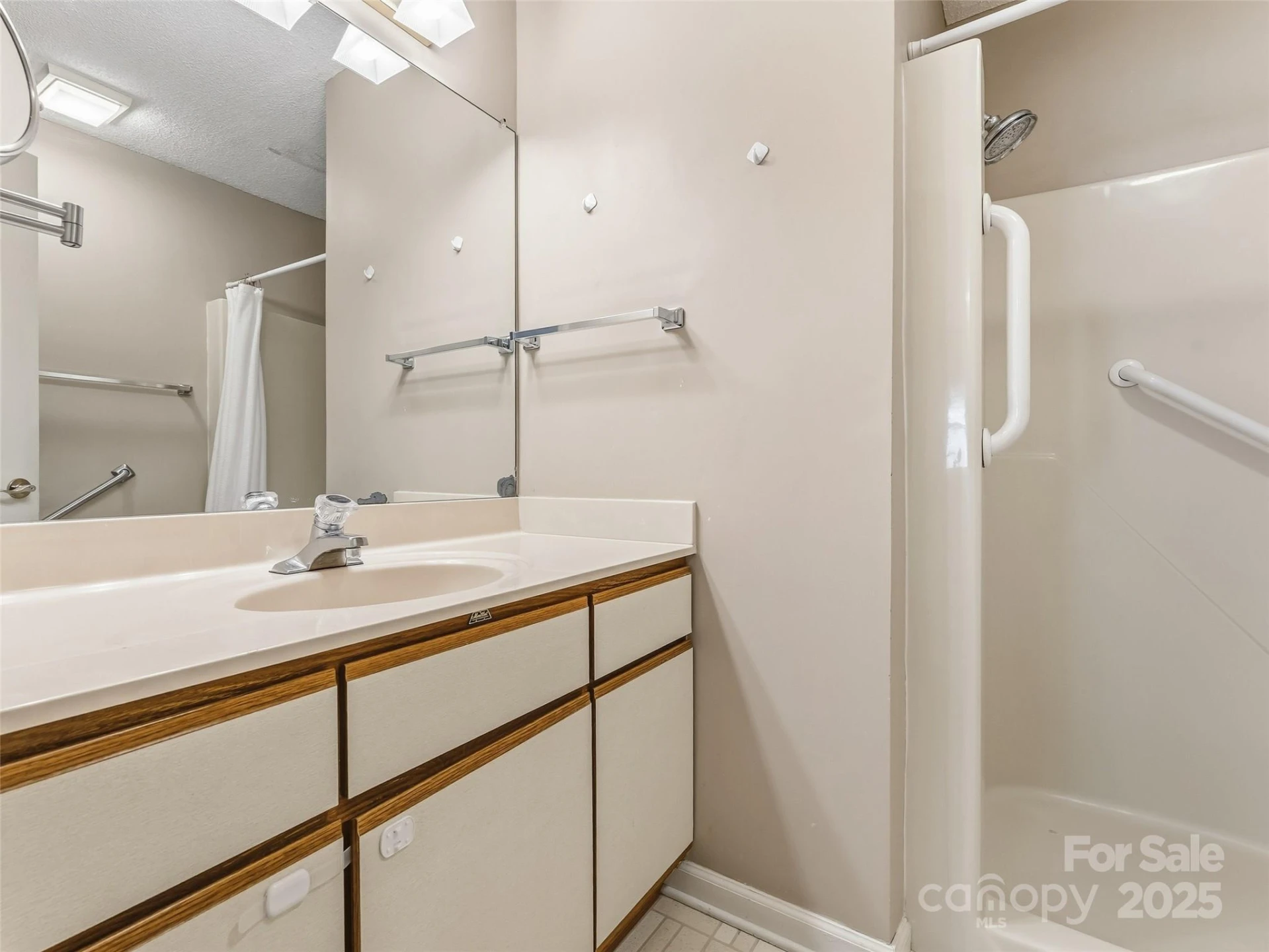 1203 Abbey Circle - Photo 22