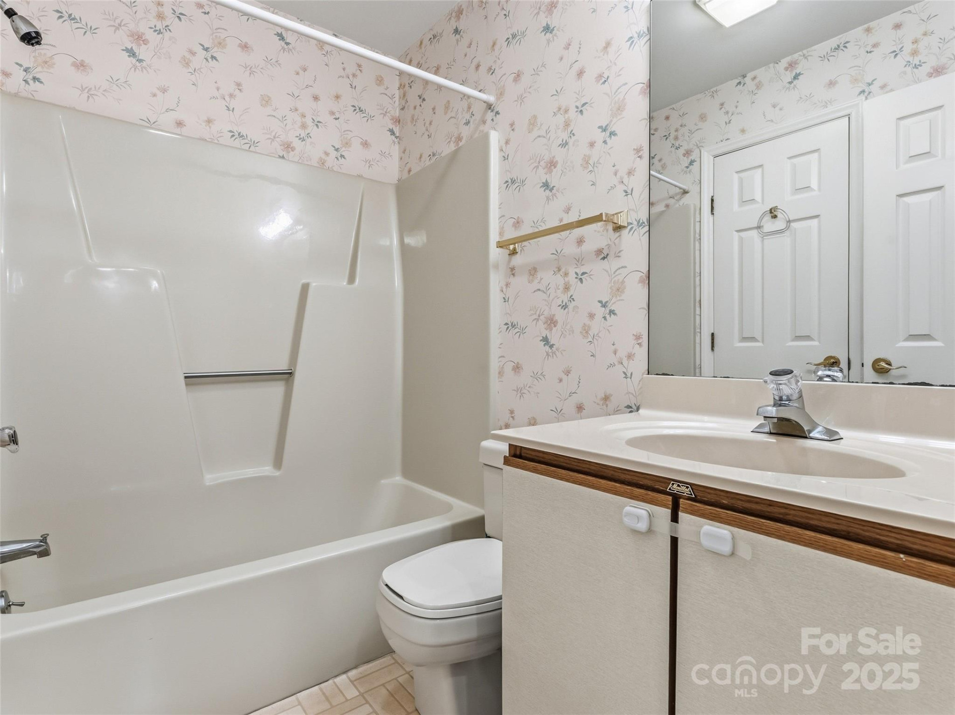 1203 Abbey Circle - Photo 23
