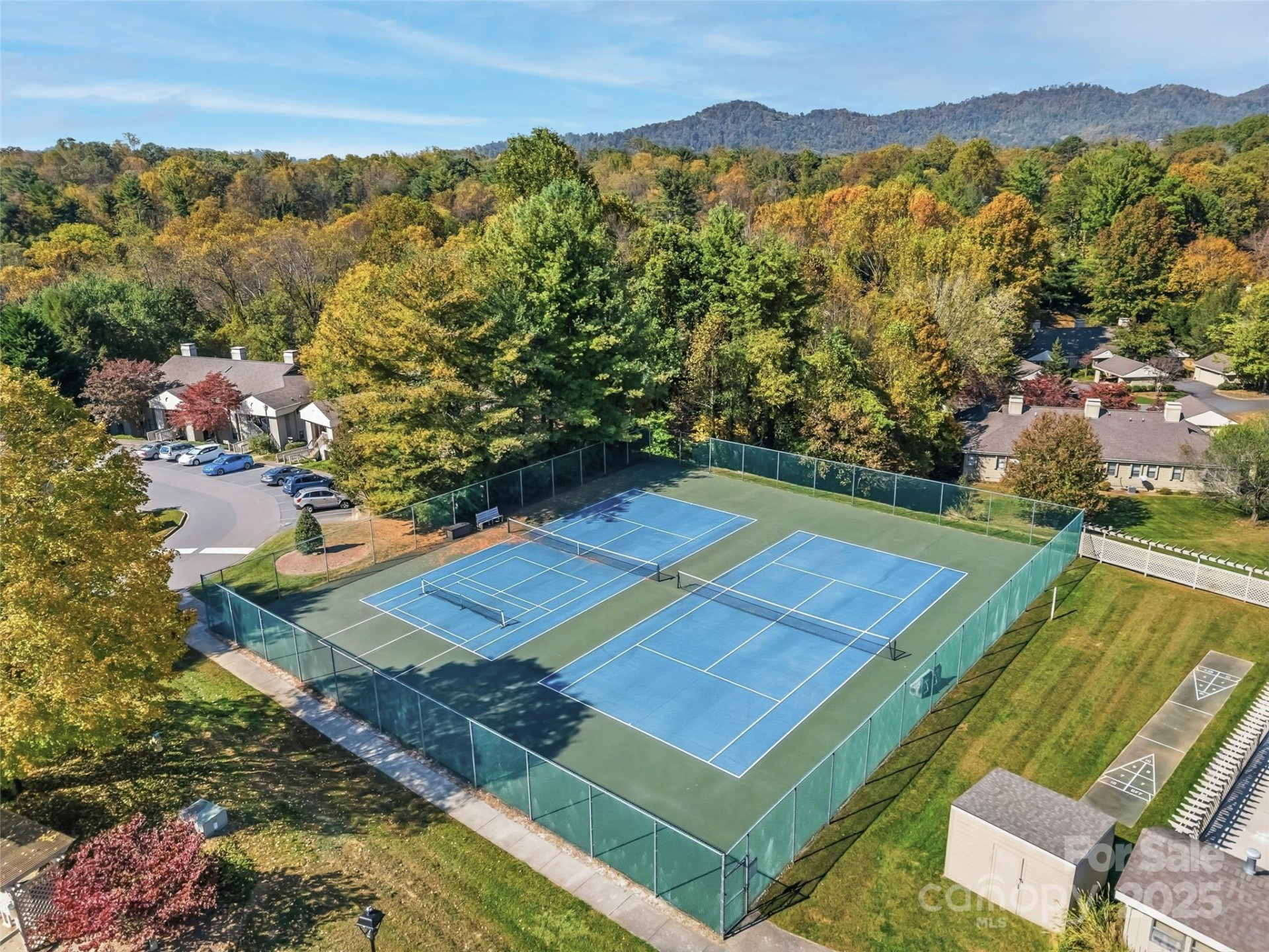 1203 Abbey Circle - Photo 28