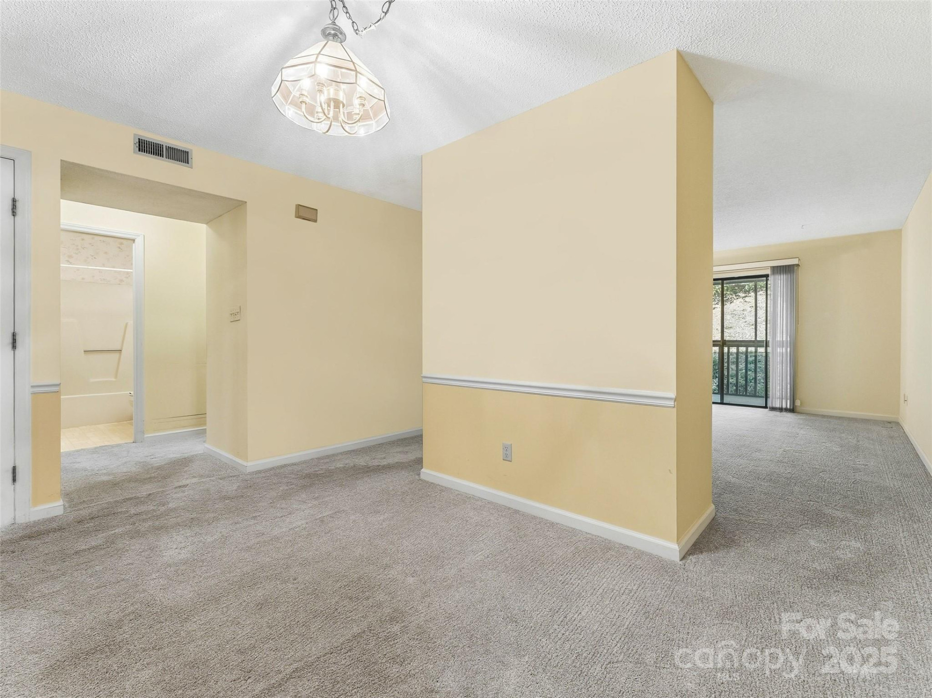 1203 Abbey Circle - Photo 10