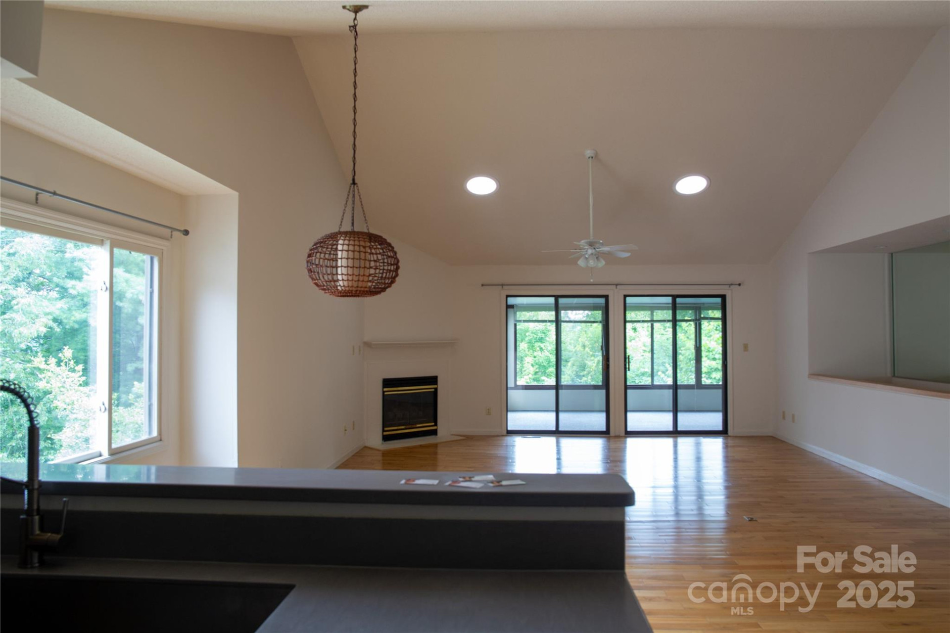 60 Park Avenue Street #60 - Photo 14