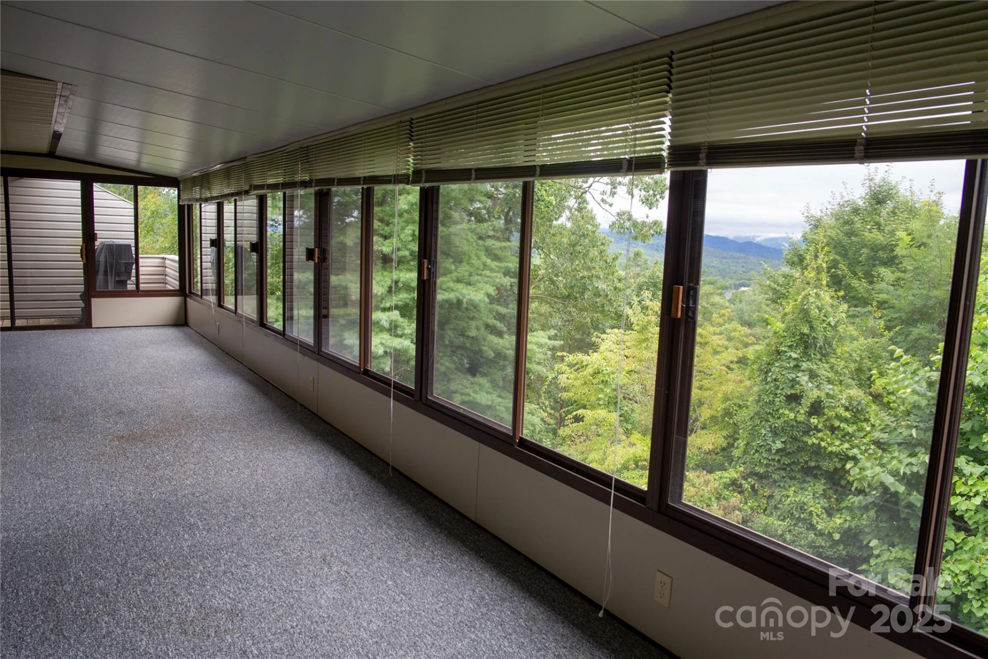 60 Park Avenue Street #60 - Photo 25