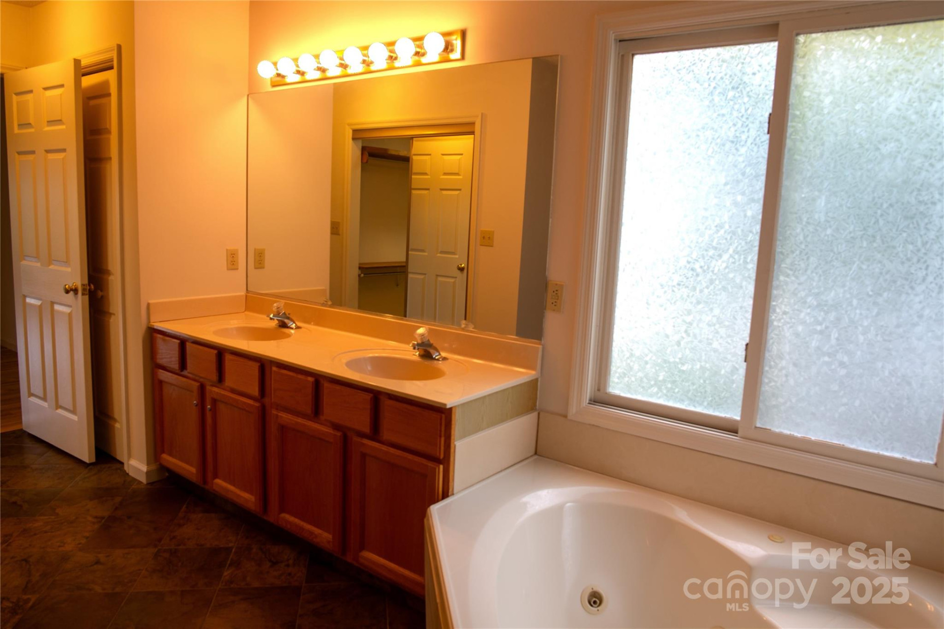 60 Park Avenue Street #60 - Photo 27