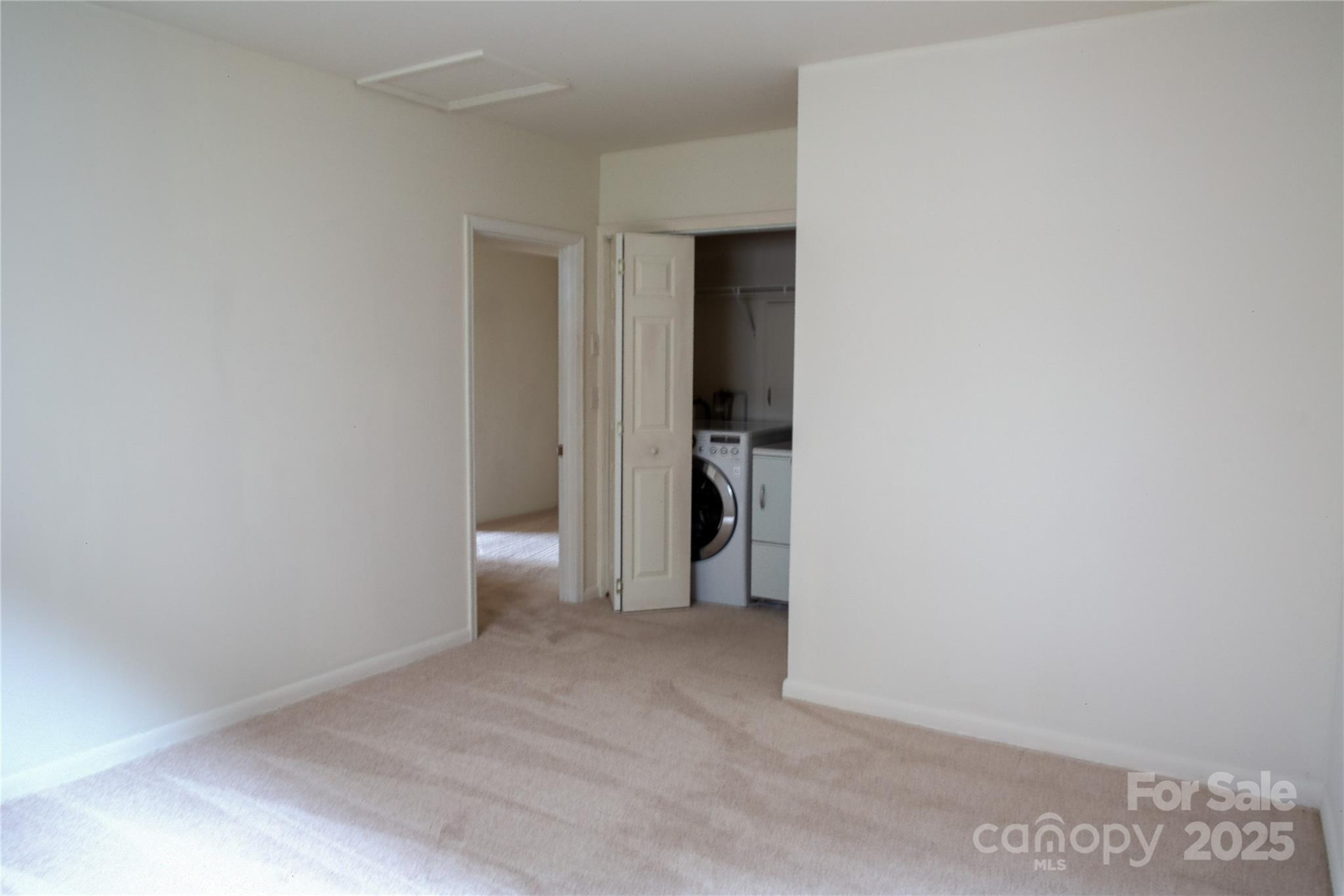 60 Park Avenue Street #60 - Photo 43