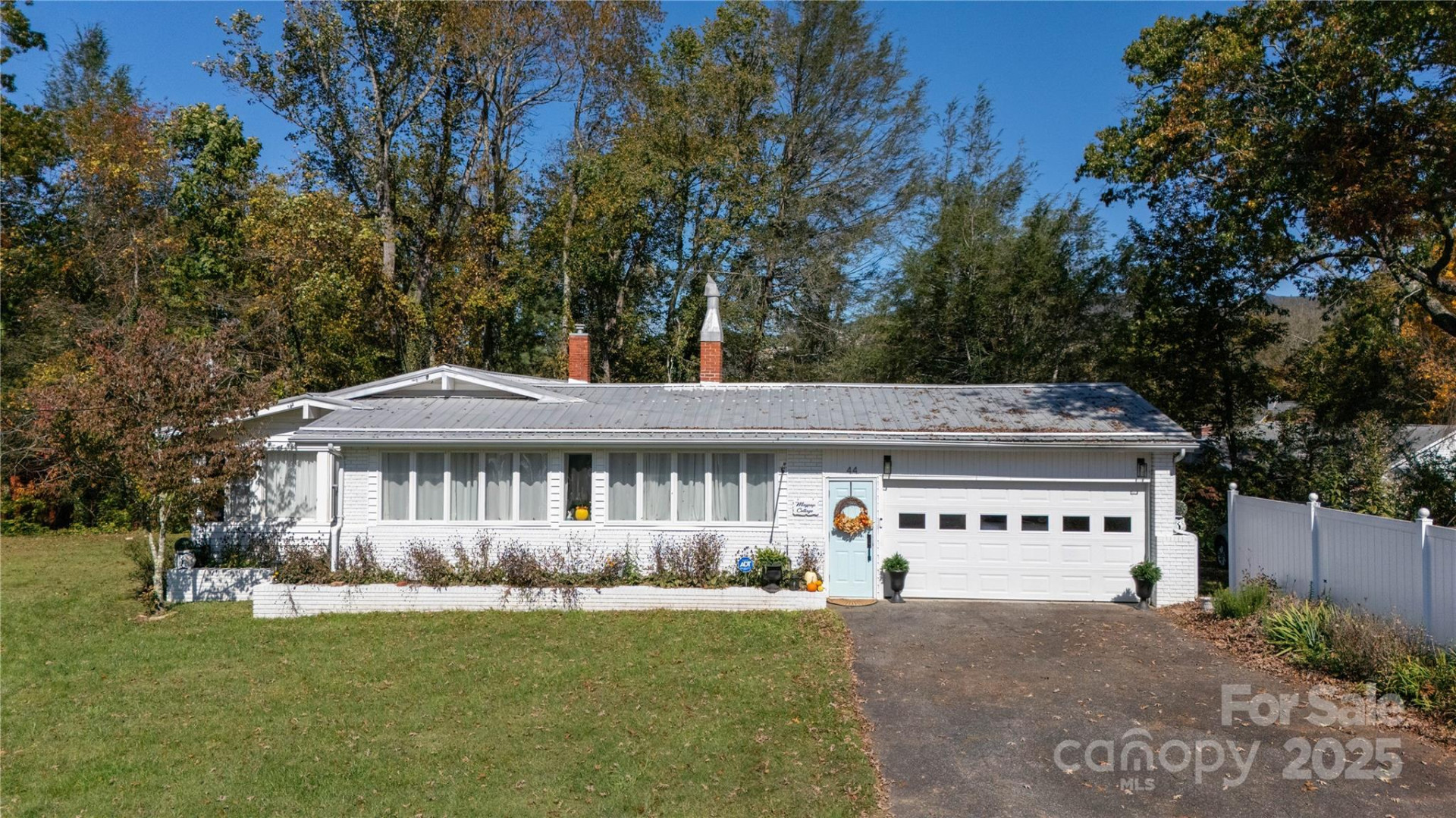 44 Hemlock Avenue - Photo 33