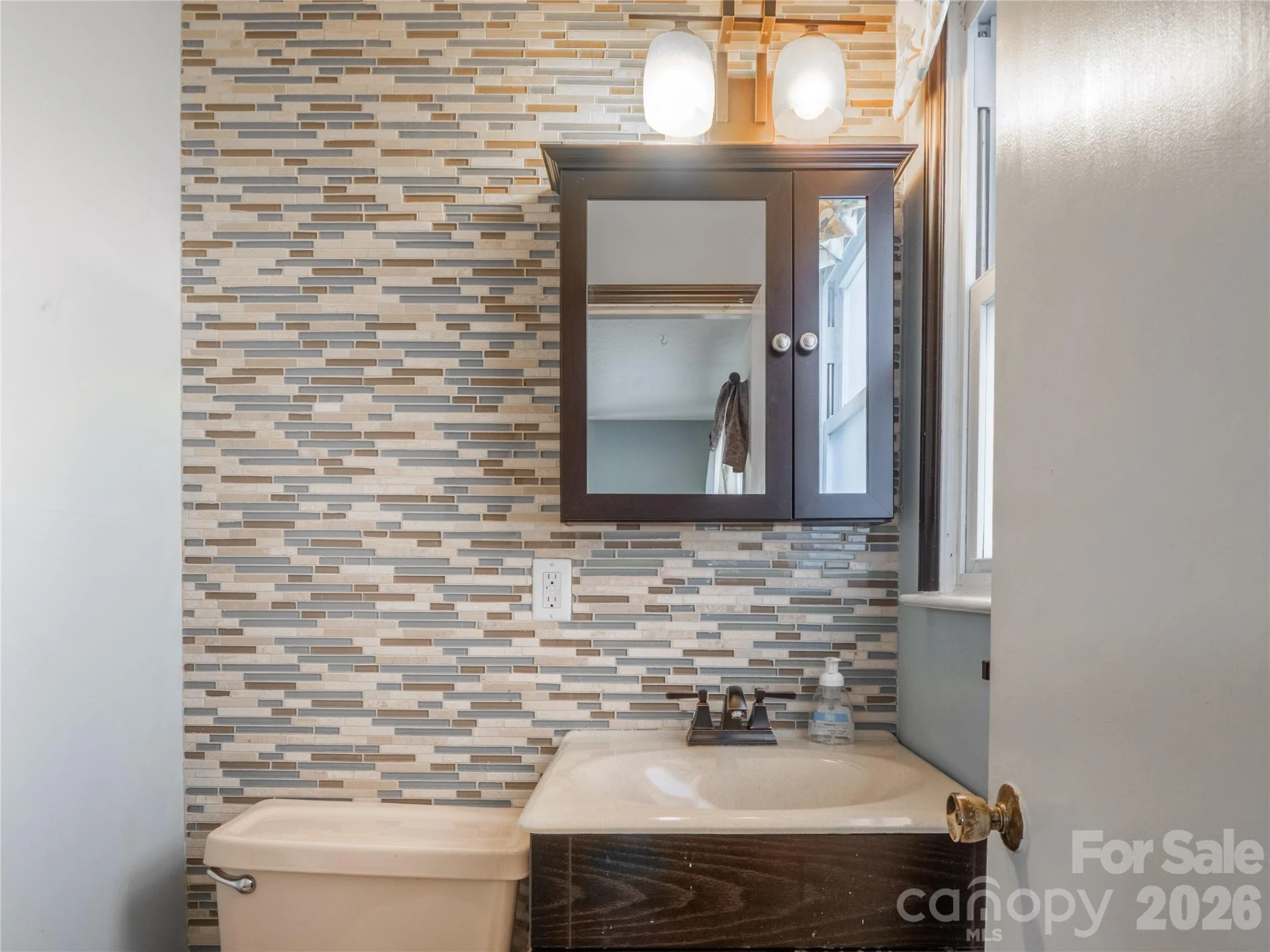 203 Oak Grove Road - Photo 17