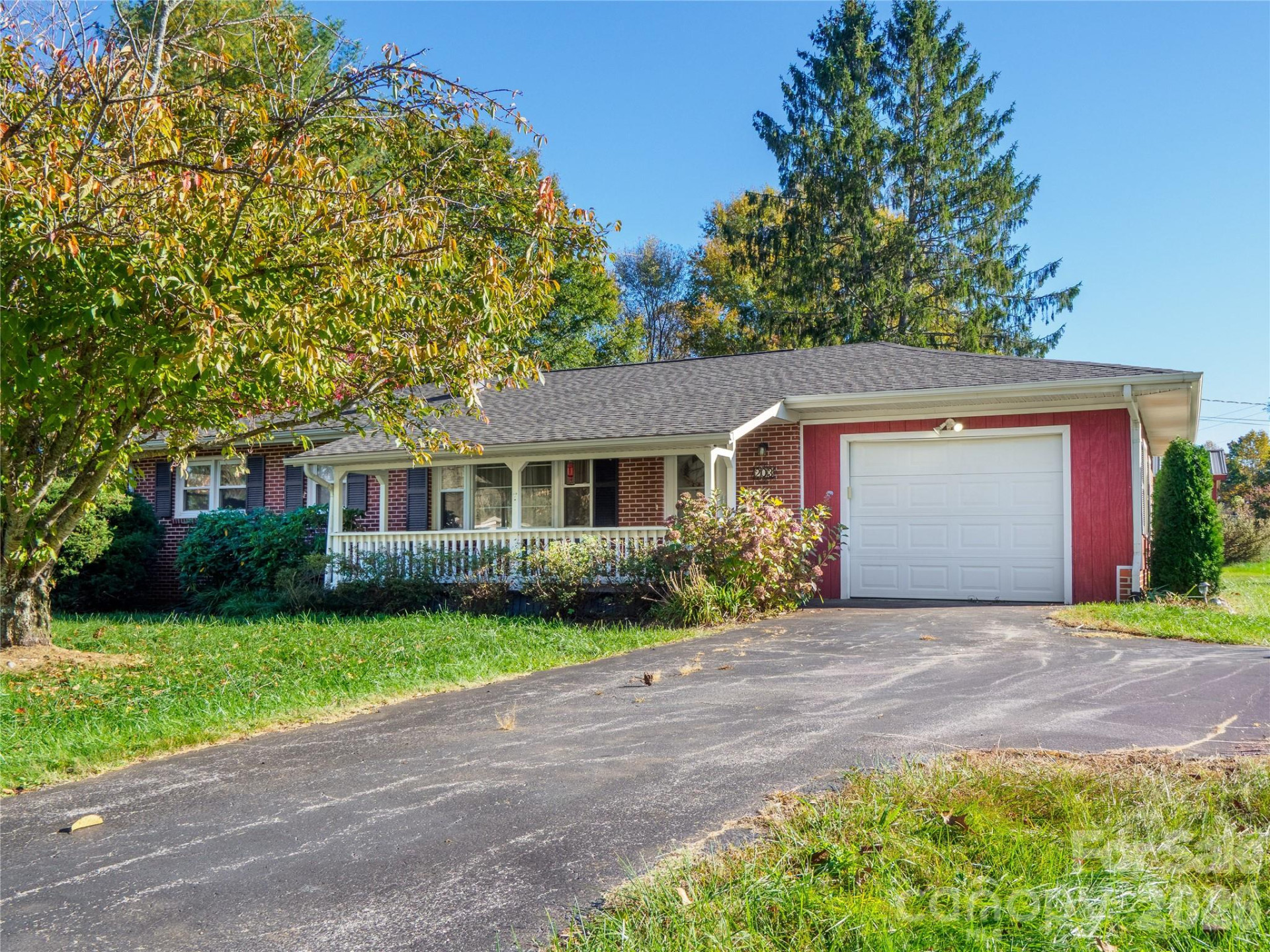 203 Oak Grove Road - Photo 23