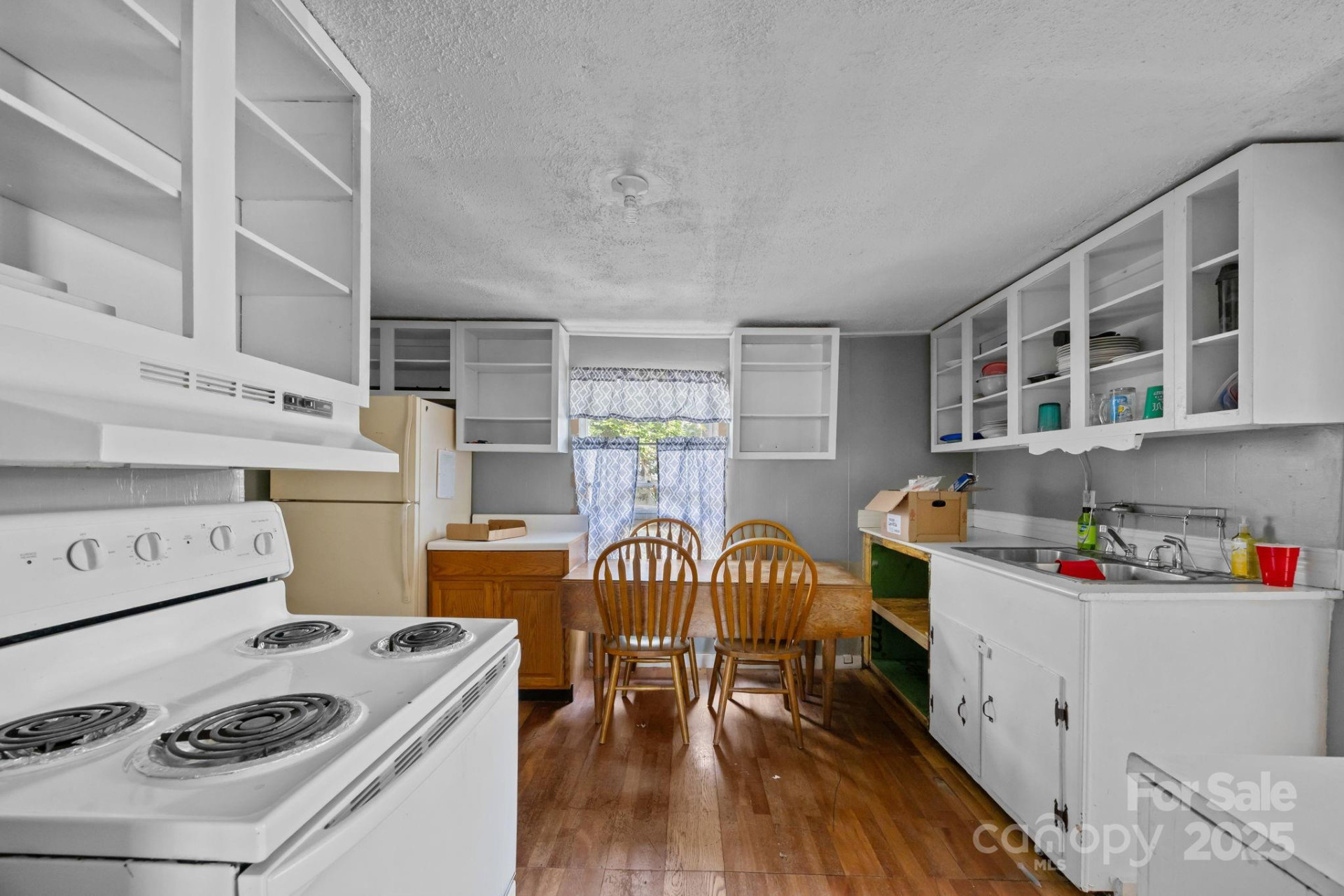 378 Emma Road - Photo 18