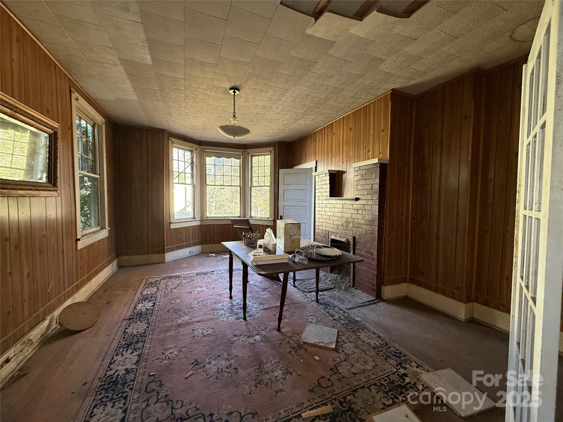 289 French Broad Avenue - Photo 12