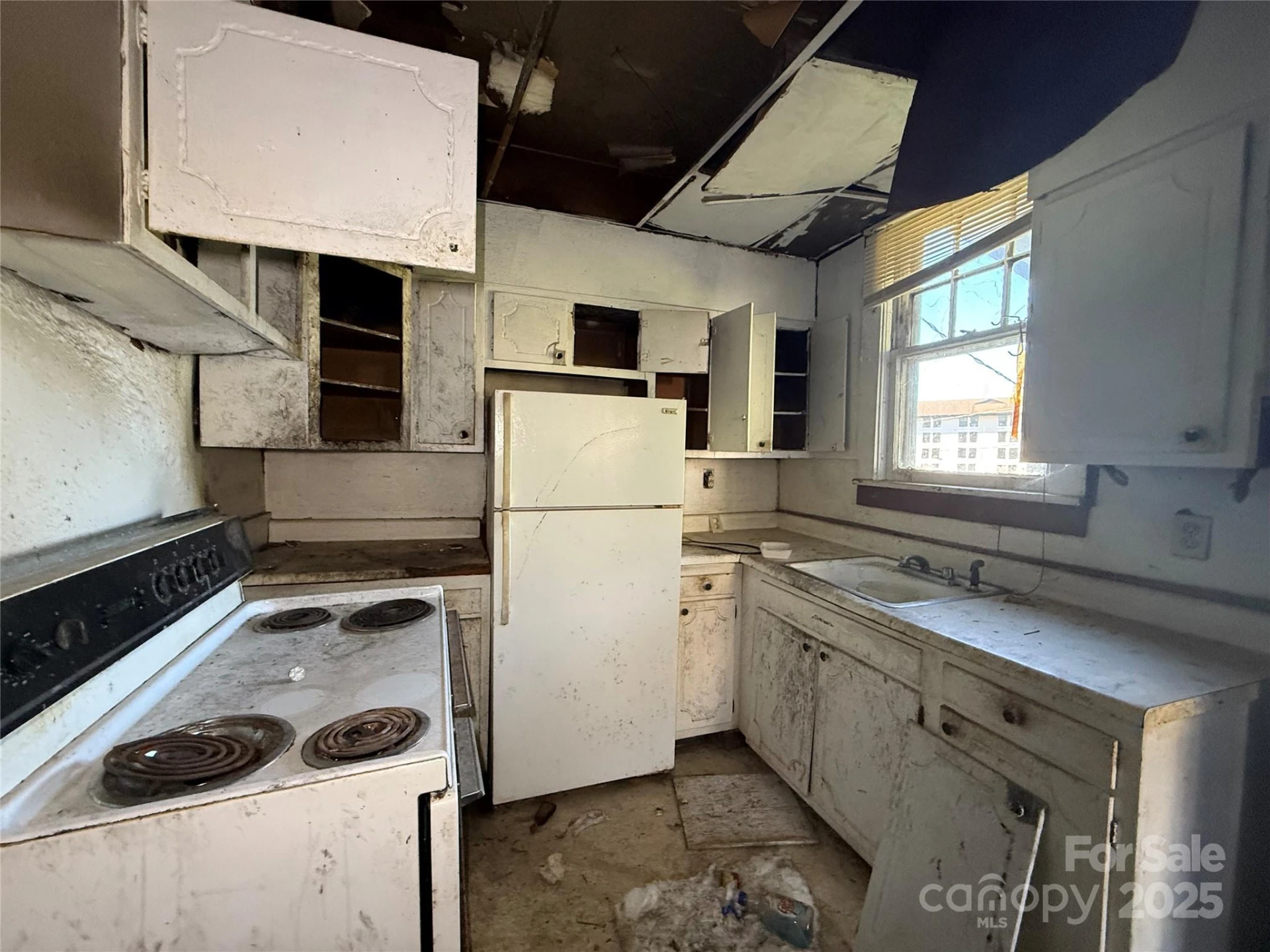 289 French Broad Avenue - Photo 18