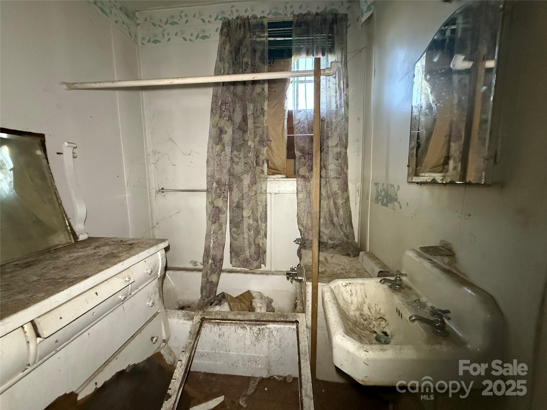 289 French Broad Avenue - Photo 21